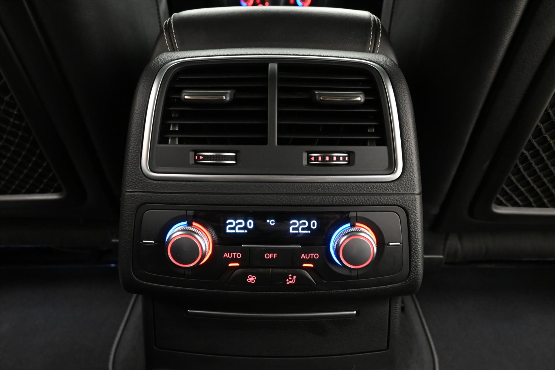 Hlavní fotografie vozu Audi A6 3,0 TDI 200 kW S line S-Tronic Quattro Záruka až 5 let (22)