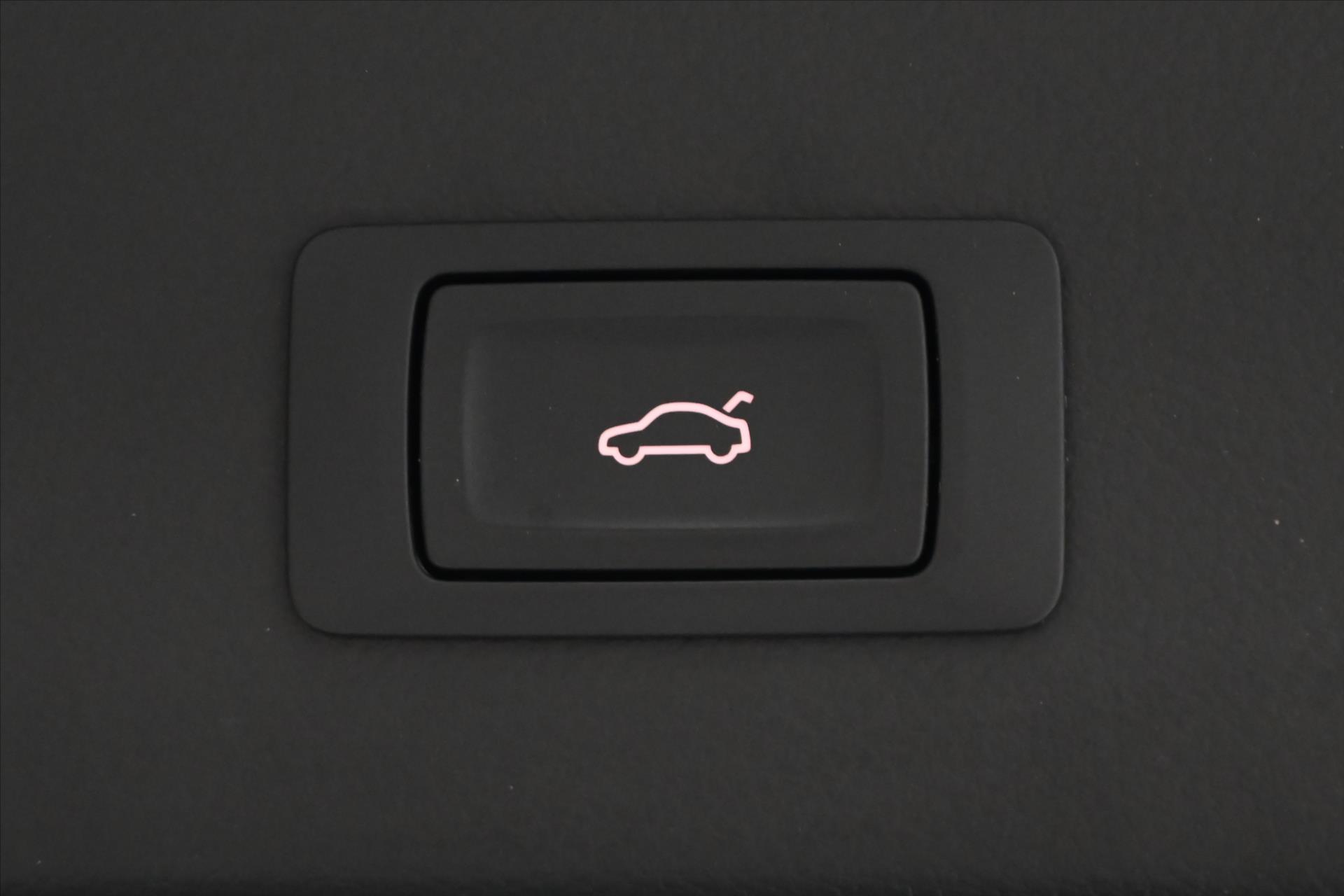 Hlavní fotografie vozu Audi A6 3,0 TDI 200 kW S line S-Tronic Quattro Záruka až 5 let (28)