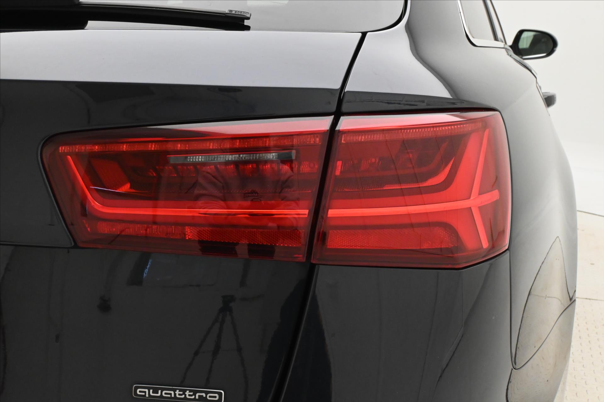 Hlavní fotografie vozu Audi A6 3,0 TDI 200 kW S line S-Tronic Quattro Záruka až 5 let (31)