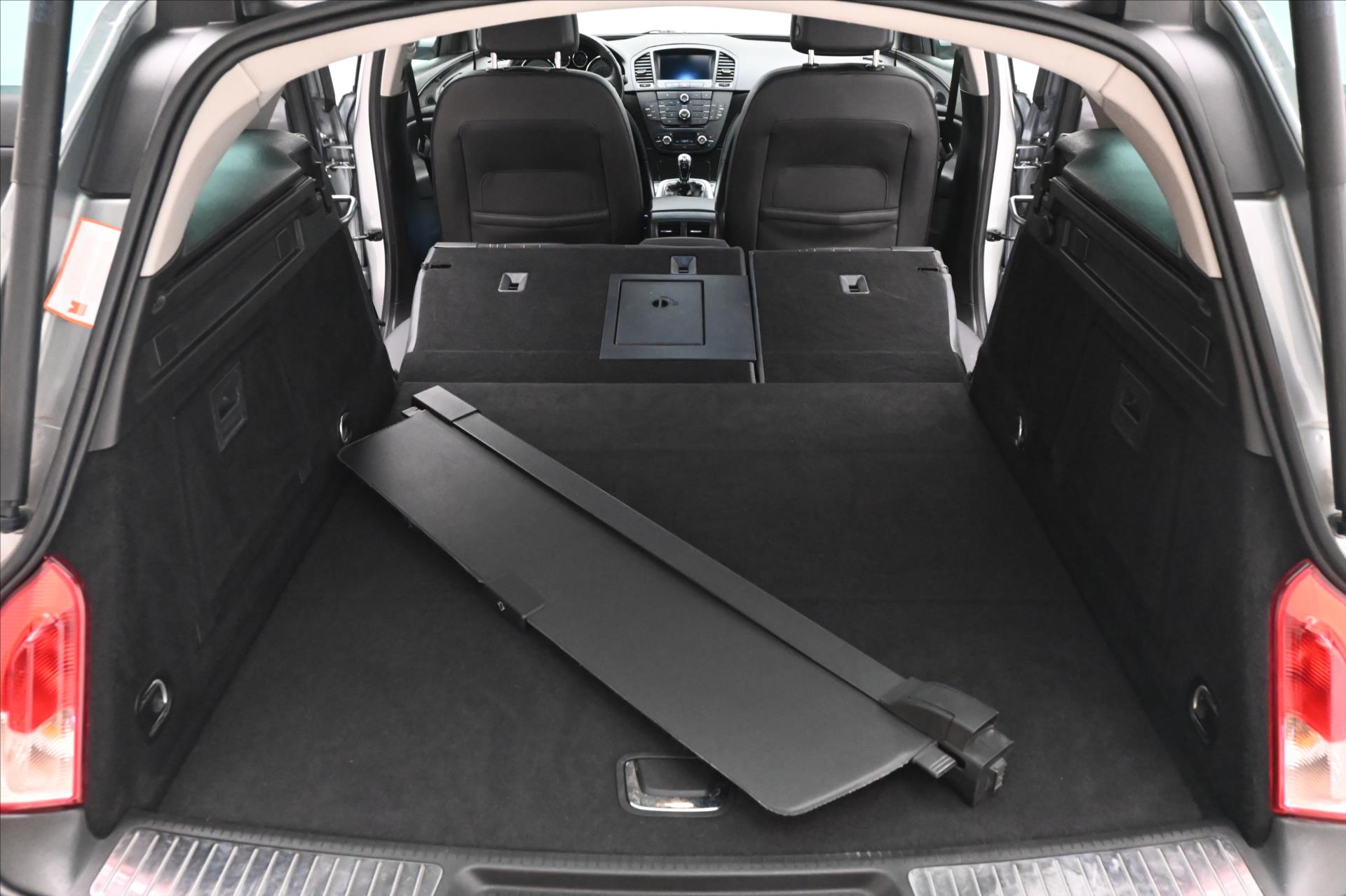 Hlavní fotografie vozu Opel Insignia 2,0 CDTi 118 kW Navigace (11)