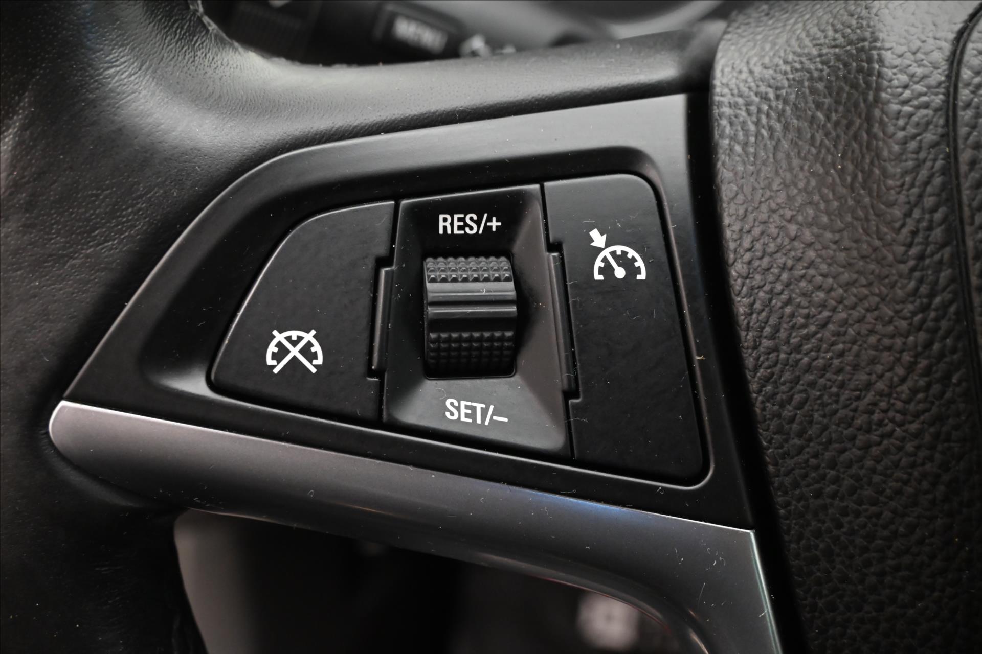 Hlavní fotografie vozu Opel Insignia 2,0 CDTi 118 kW Navigace (22)