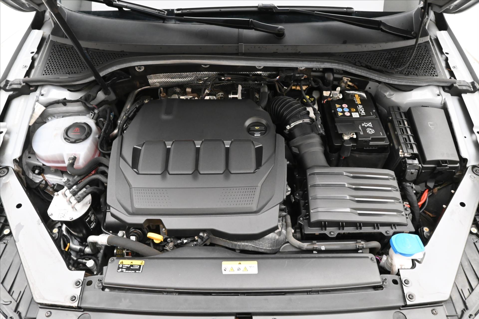 Hlavní fotografie vozu Volkswagen Passat 2,0 TDI 110 kW DSG Business Záruka až 5 let (9)