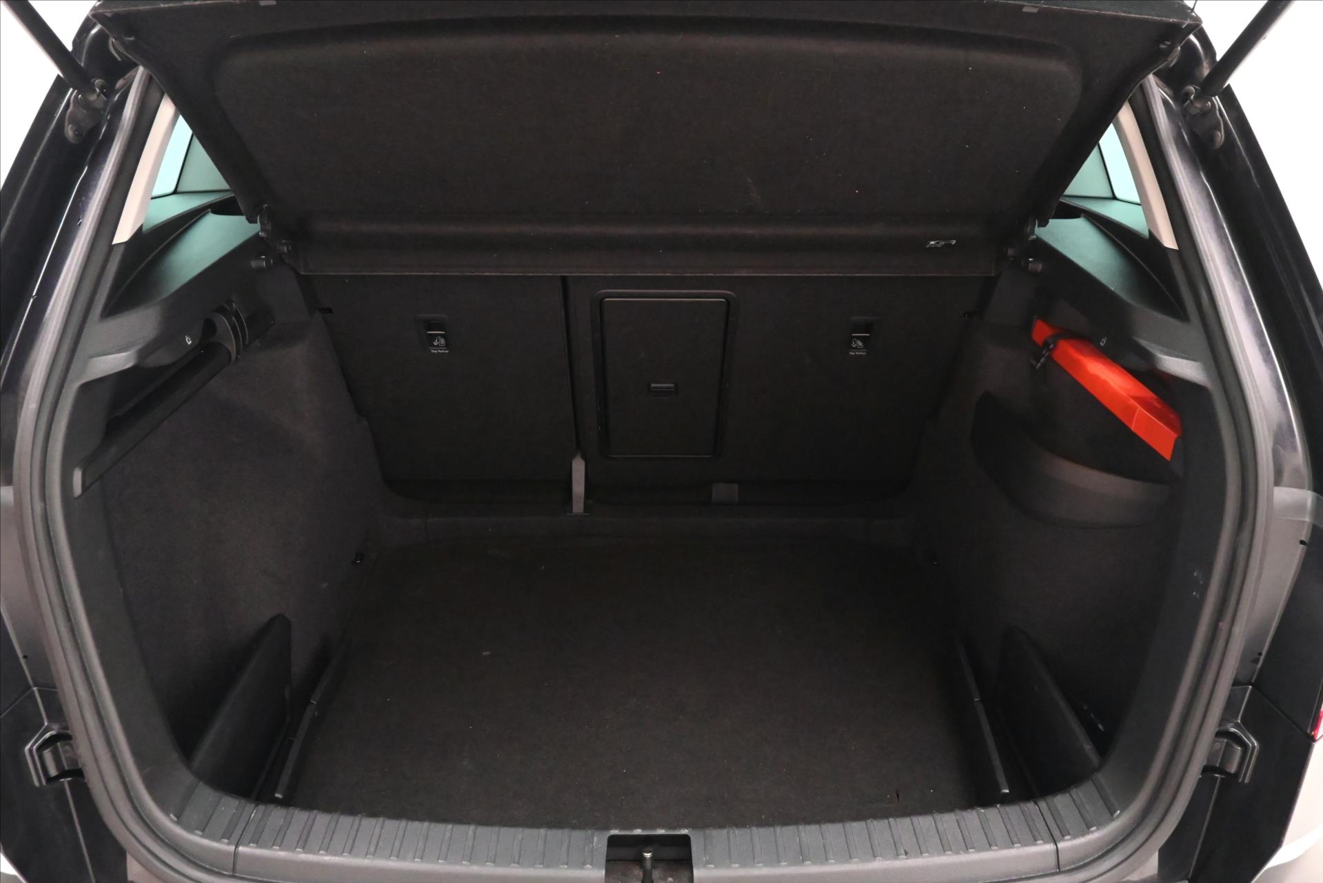 Main photo of the car Skoda Karoq 1.5 TSI 110kW DSG Business Warranty up to 5 years (10)