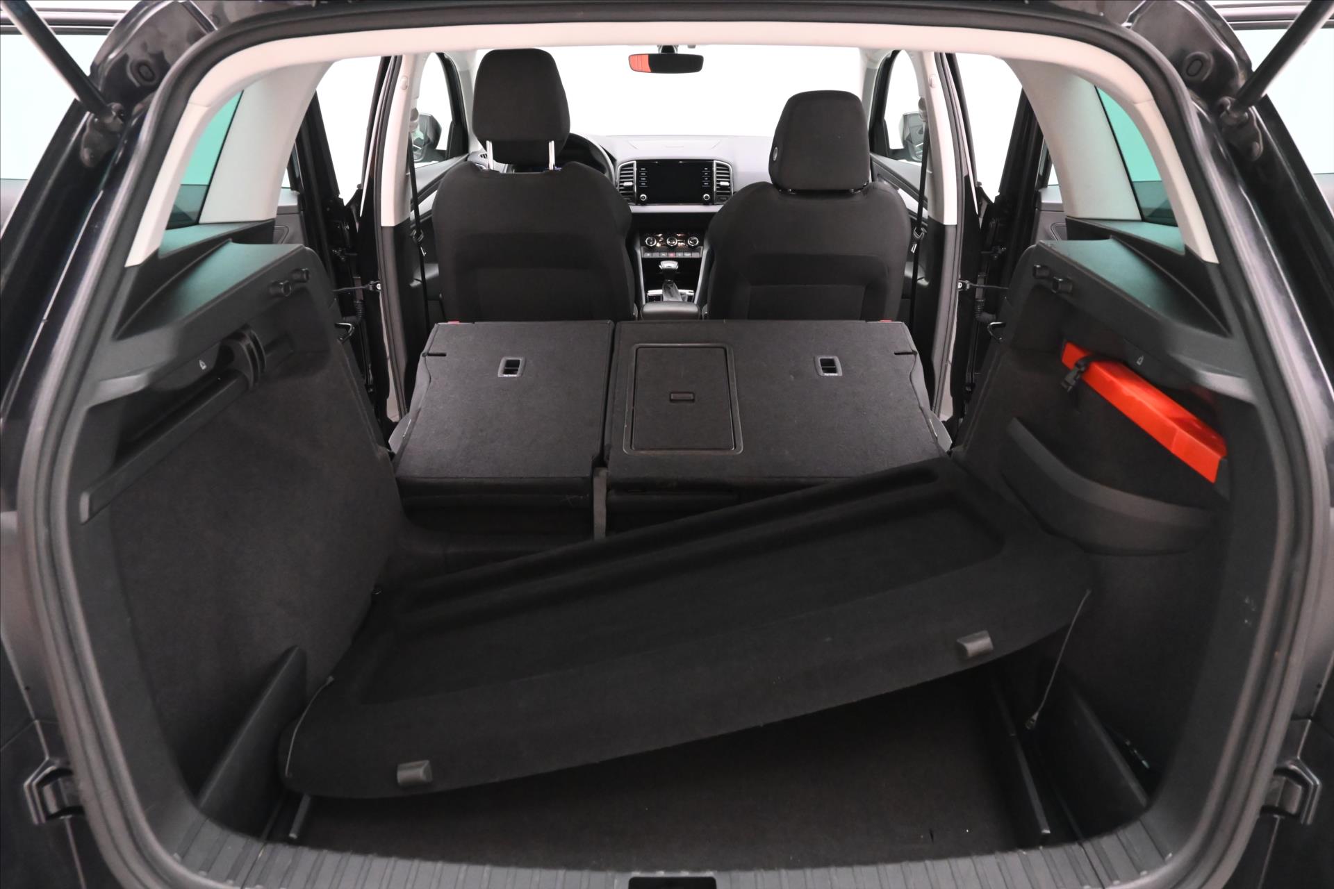 Main photo of the car Skoda Karoq 1.5 TSI 110kW DSG Business Warranty up to 5 years (11)
