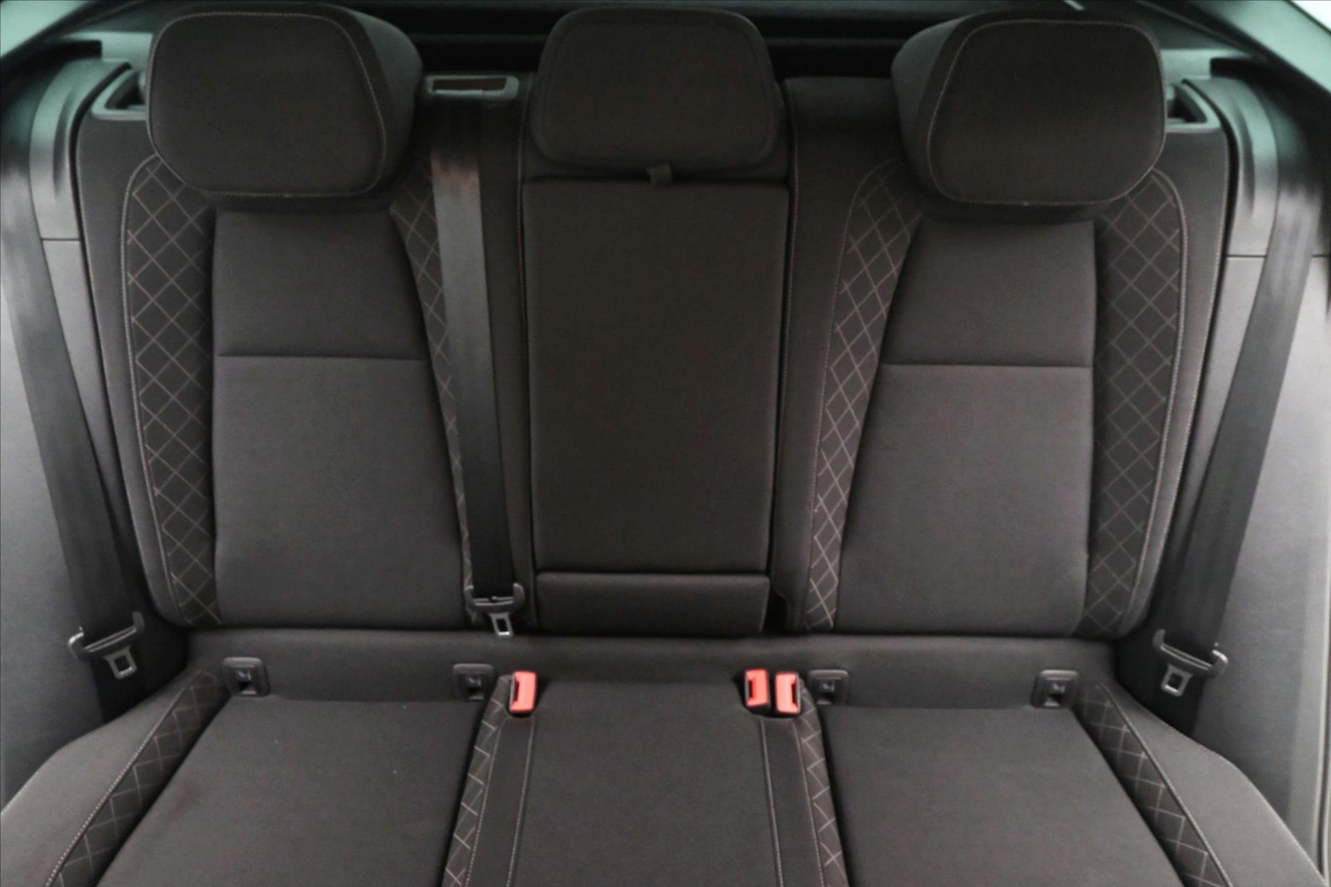 Main photo of the car Skoda Karoq 1.5 TSI 110kW DSG Business Warranty up to 5 years (27)