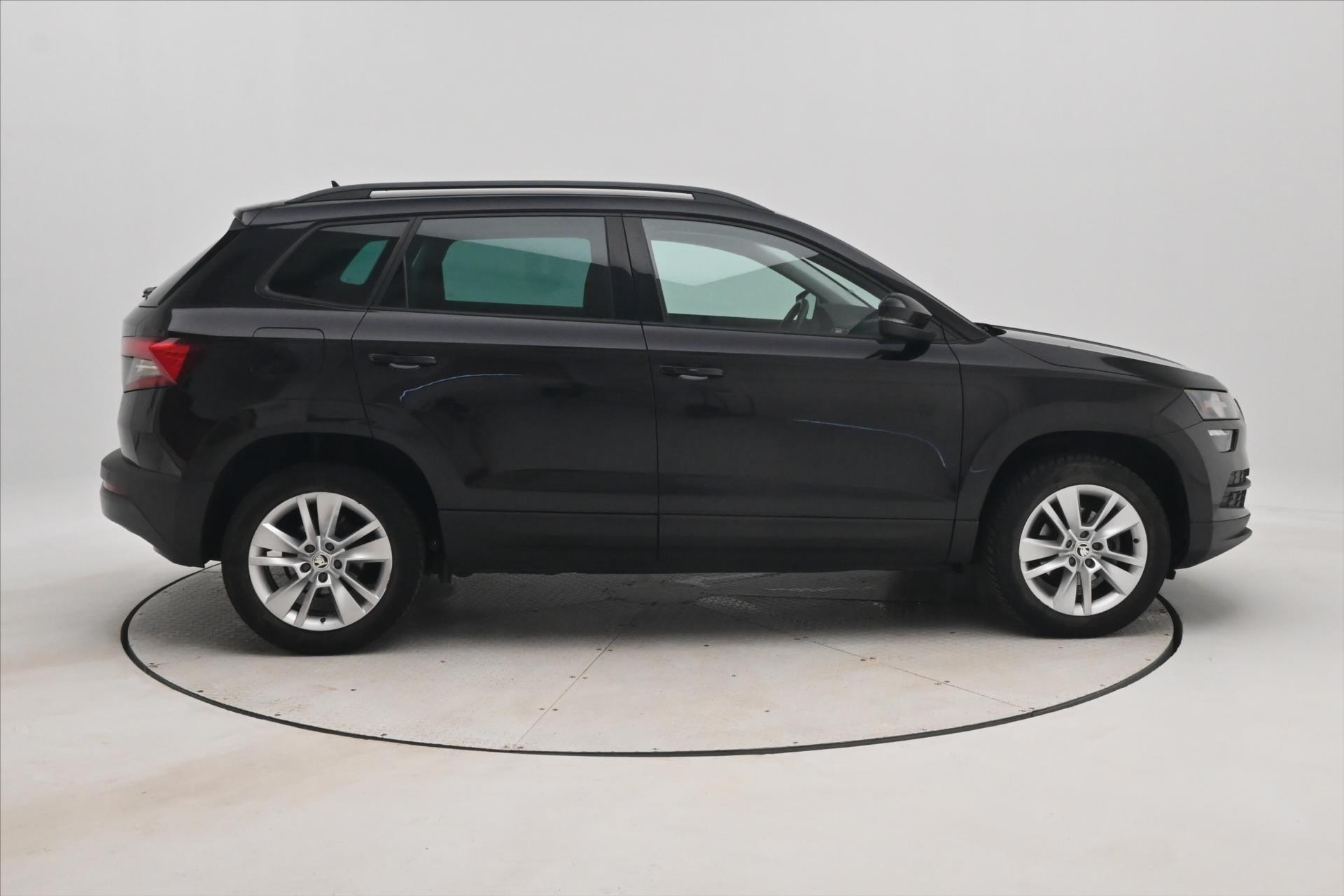 Main photo of the car Skoda Karoq 1.5 TSI 110kW DSG Business Warranty up to 5 years (4)