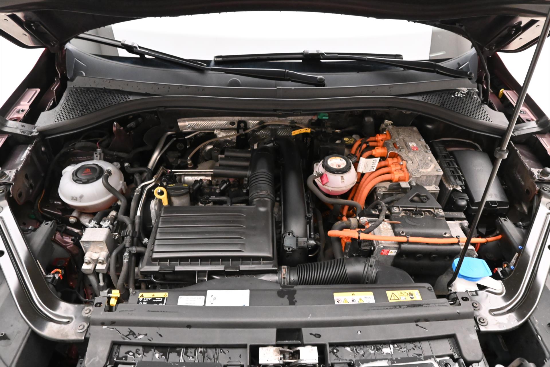 Hlavní fotografie vozu Seat Tarraco 1,4 TSI 180 kW e-Hybrid DSG Xcellence Záruka až 5 let (9)
