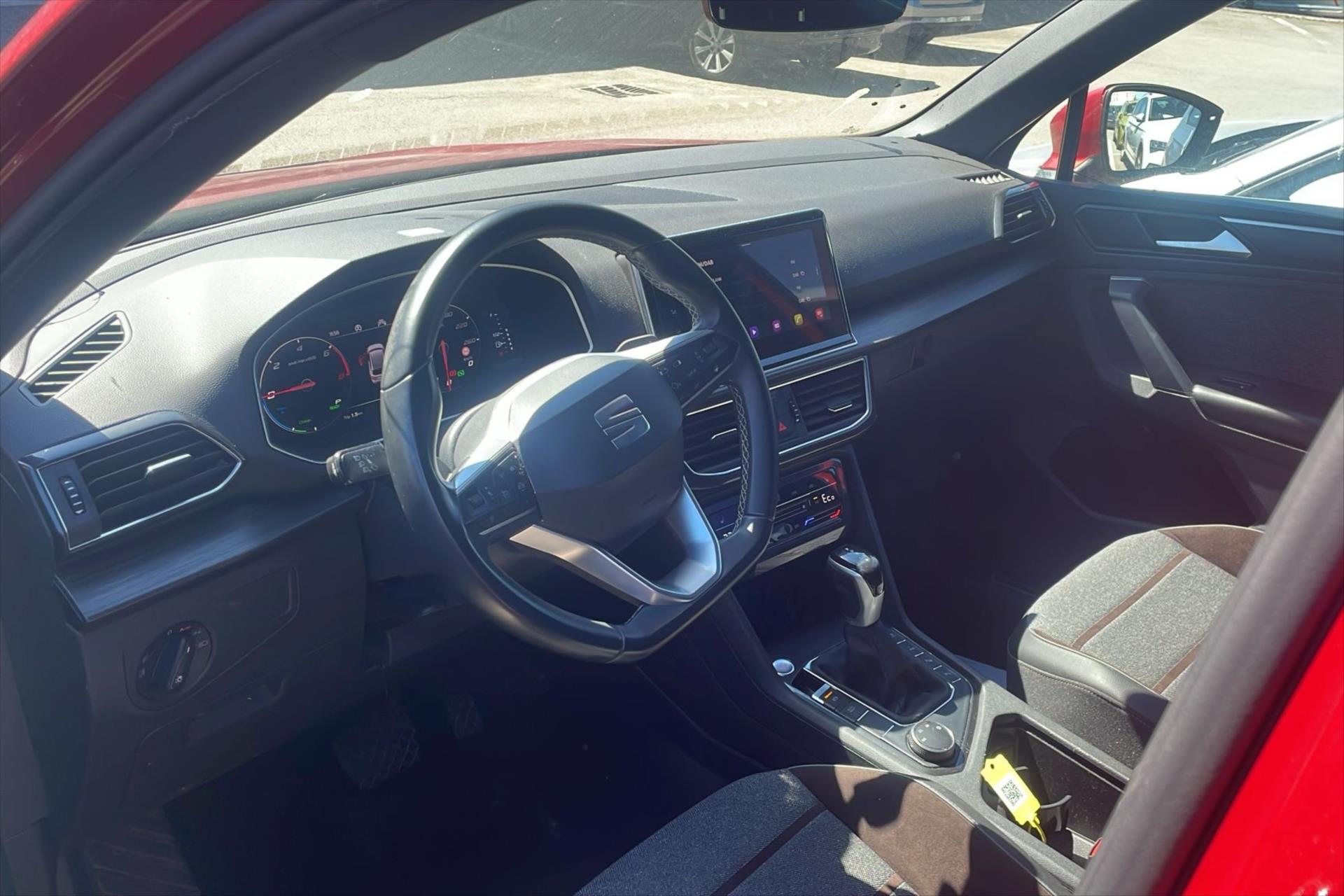Hlavní fotografie vozu Seat Tarraco 1,4 TSI 180kW e-HYBRID Xcellence DSG VŮZ PŘIPRAVUJEME (3)