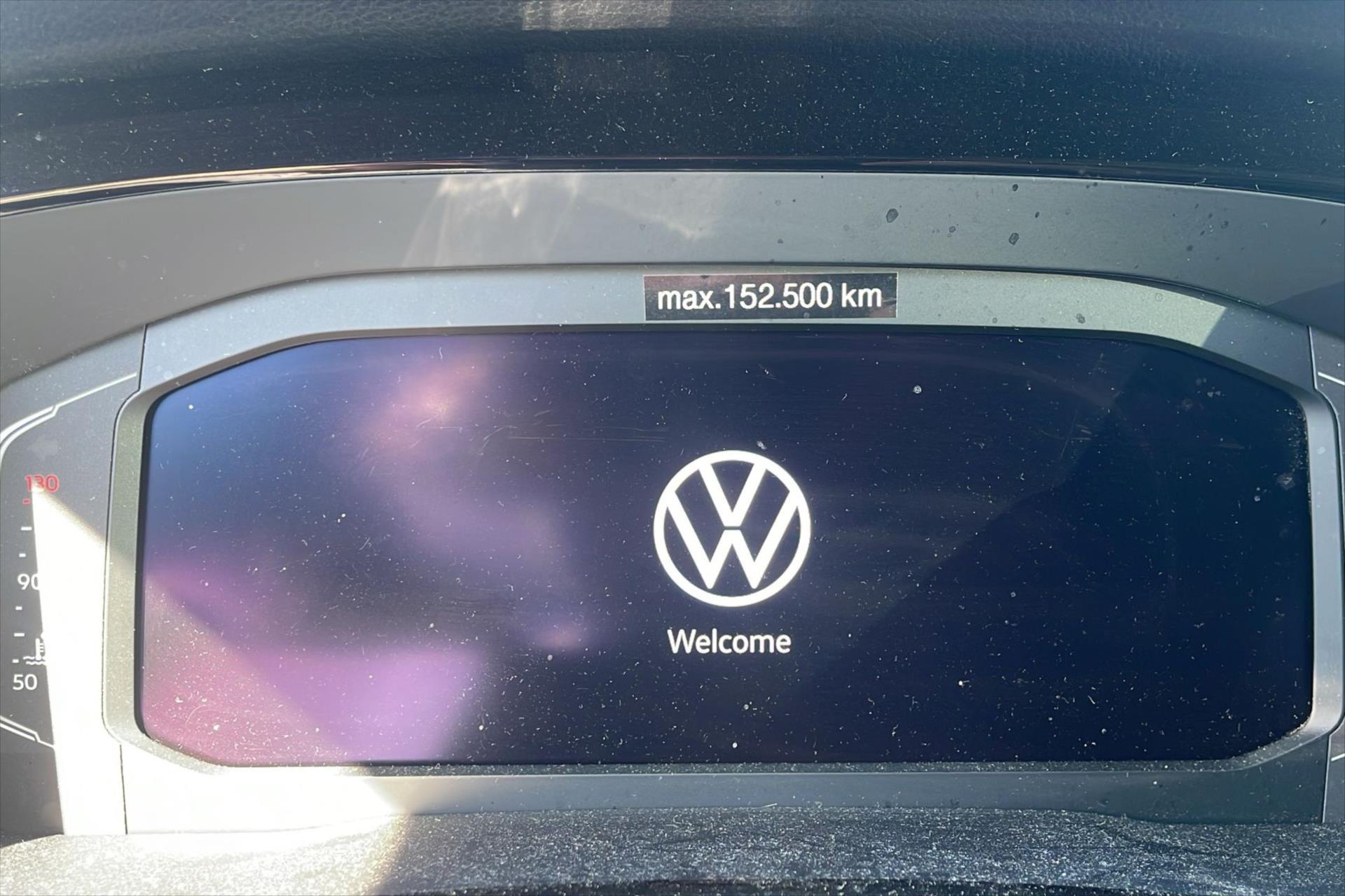 Hlavní fotografie vozu Volkswagen Touran 2,0 TDI 110kW DSG Alcantara VŮZ PŘIPRAVUJEME K PRODEJI (4)