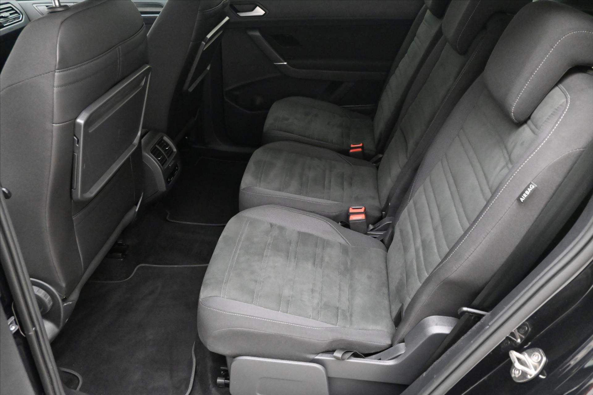 Main photo of the car Volkswagen Touran 2.0 TDI 110kW DSG Alcantara Warranty up to 5 years (14)