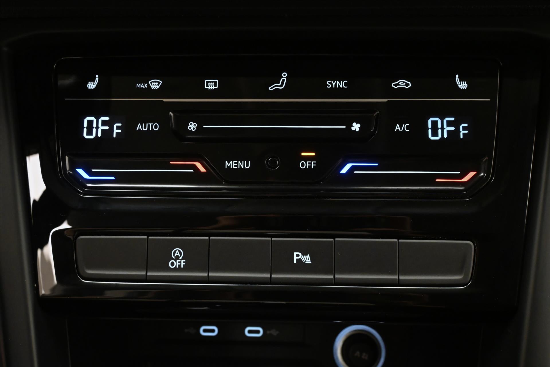 Main photo of the car Volkswagen Touran 2.0 TDI 110kW DSG Alcantara Warranty up to 5 years (21)