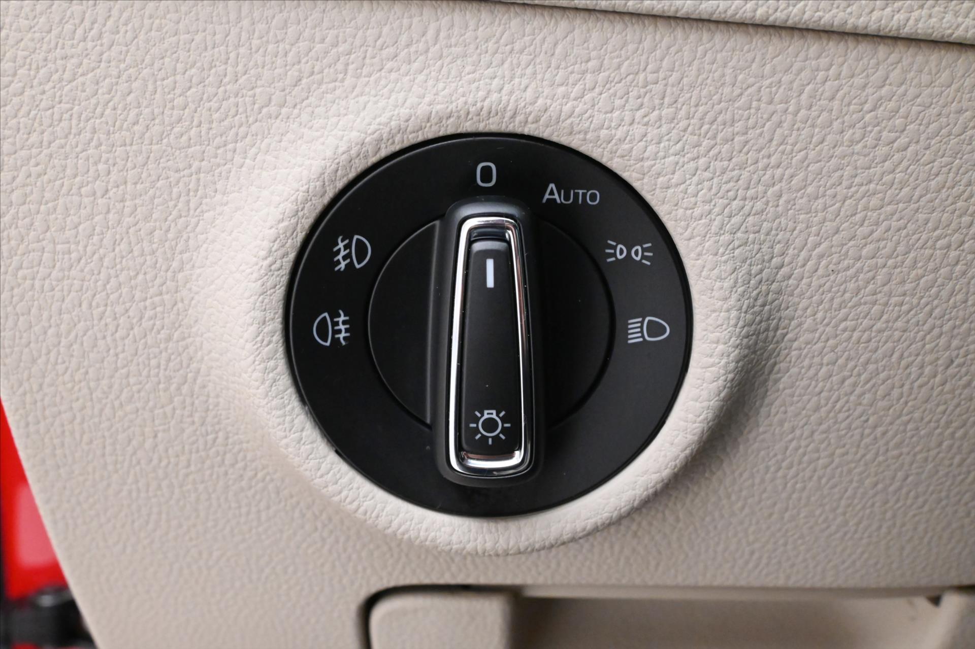 Hlavní fotografie vozu Škoda Superb 2,0 TDI 147 kW L&K DSG Záruka až 5 let (27)