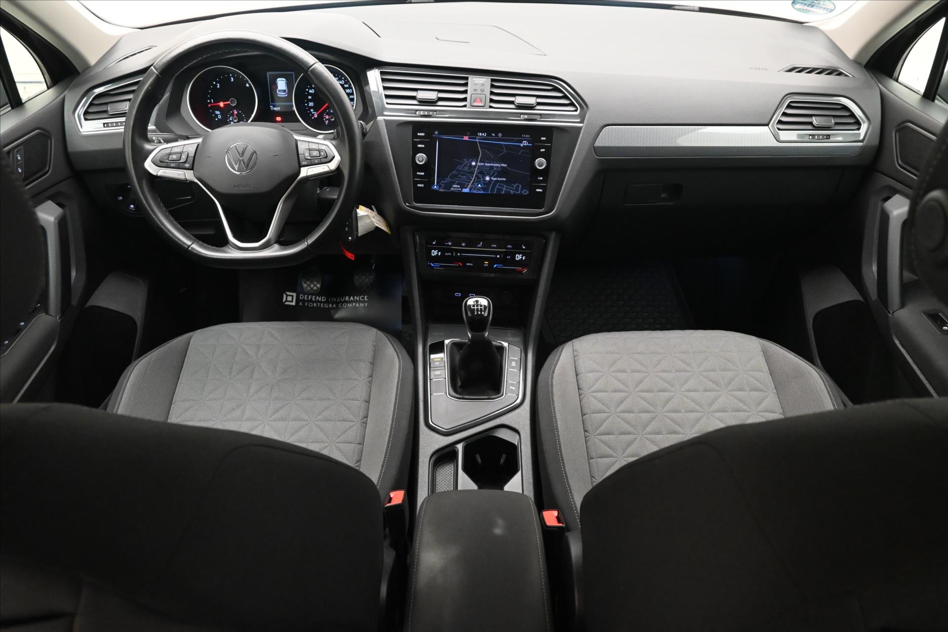 Hlavní fotografie vozu Volkswagen Tiguan 2,0 TDI 110kW Business LED Záruka až 5 let (15)
