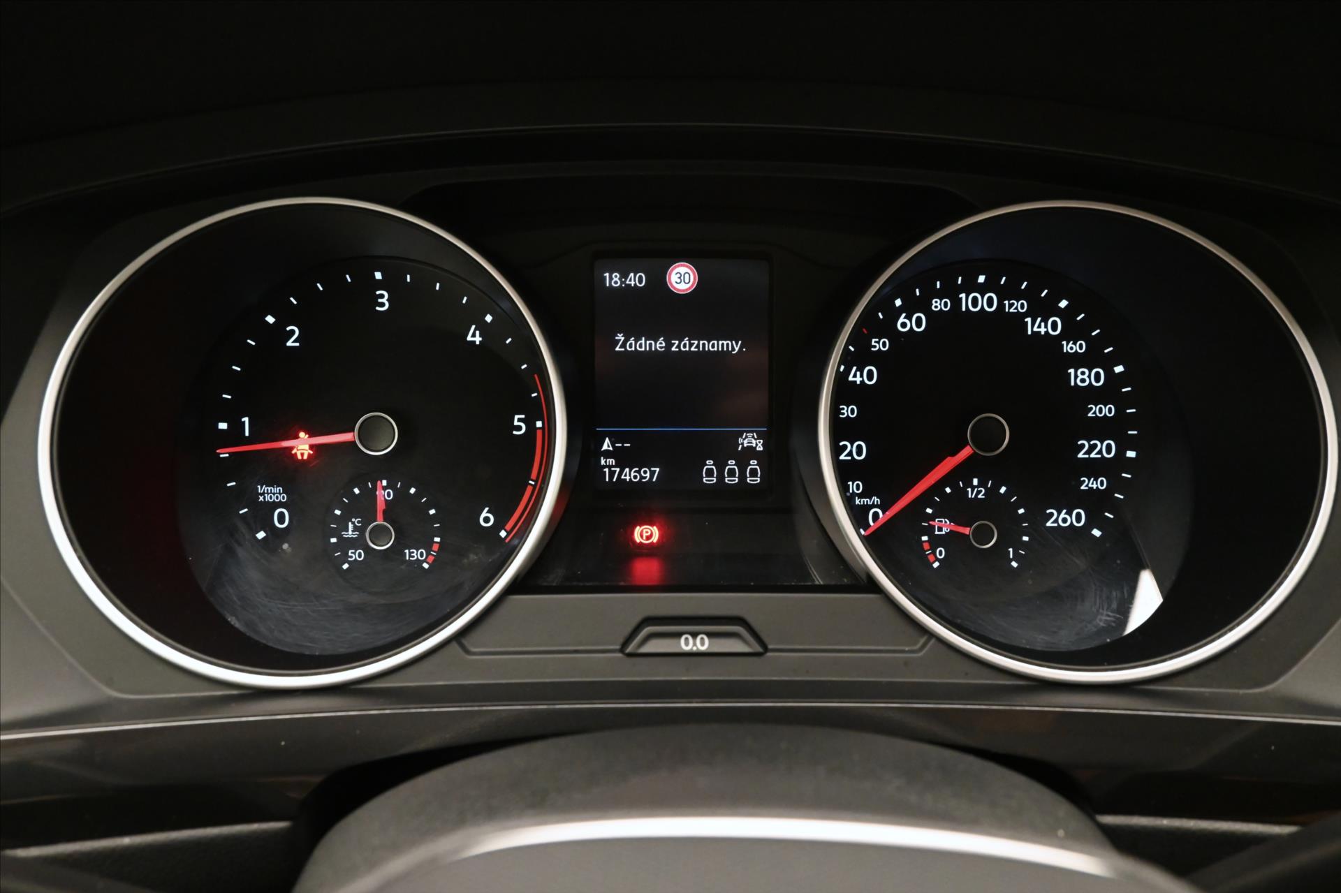 Hlavní fotografie vozu Volkswagen Tiguan 2,0 TDI 110kW Business LED Záruka až 5 let (16)