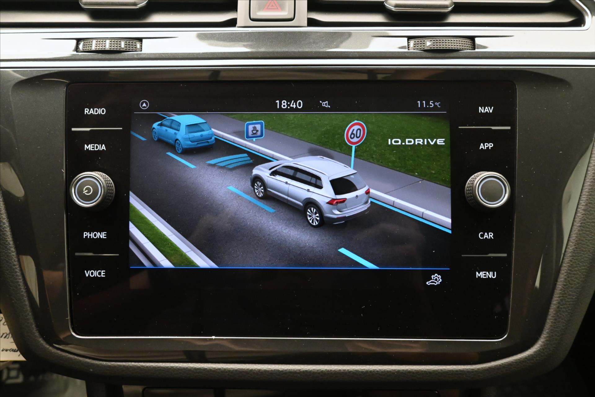 Hlavní fotografie vozu Volkswagen Tiguan 2,0 TDI 110kW Business LED Záruka až 5 let (19)