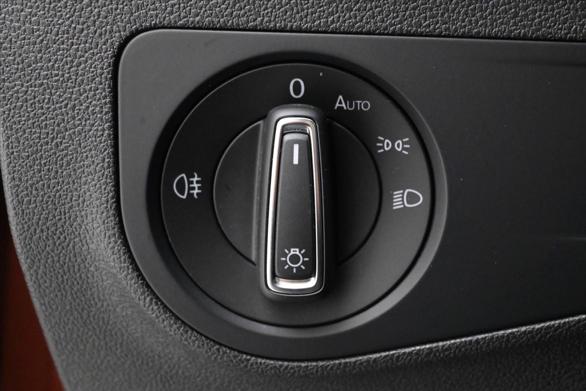 Hlavní fotografie vozu Volkswagen Tiguan 2,0 TDI 110kW Business LED Záruka až 5 let (27)