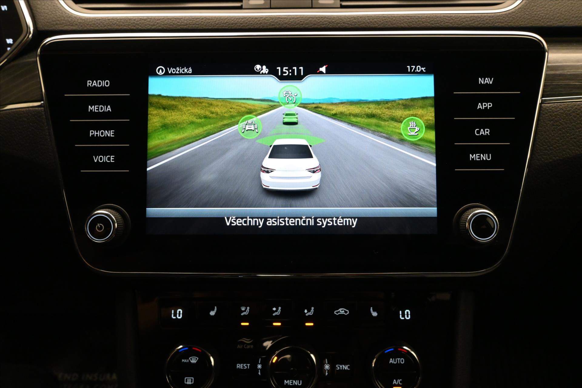 Main photo of the car Skoda Superb 2.0 TDI 110 kW DSG Style Warranty up to 5 years (19)