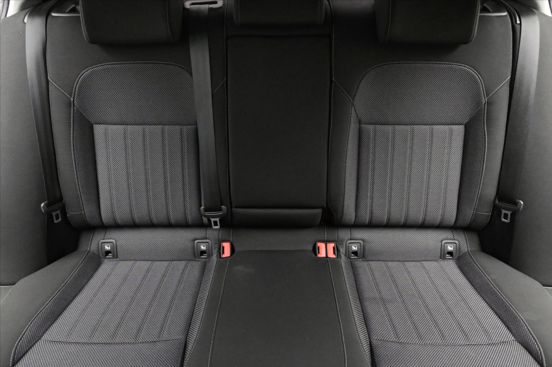 Main photo of the car Skoda Superb 2.0 TDI 110 kW DSG Style Warranty up to 5 years (28)