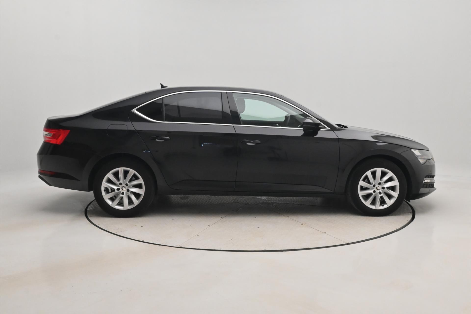 Main photo of the car Skoda Superb 2.0 TDI 110 kW DSG Style Warranty up to 5 years (4)