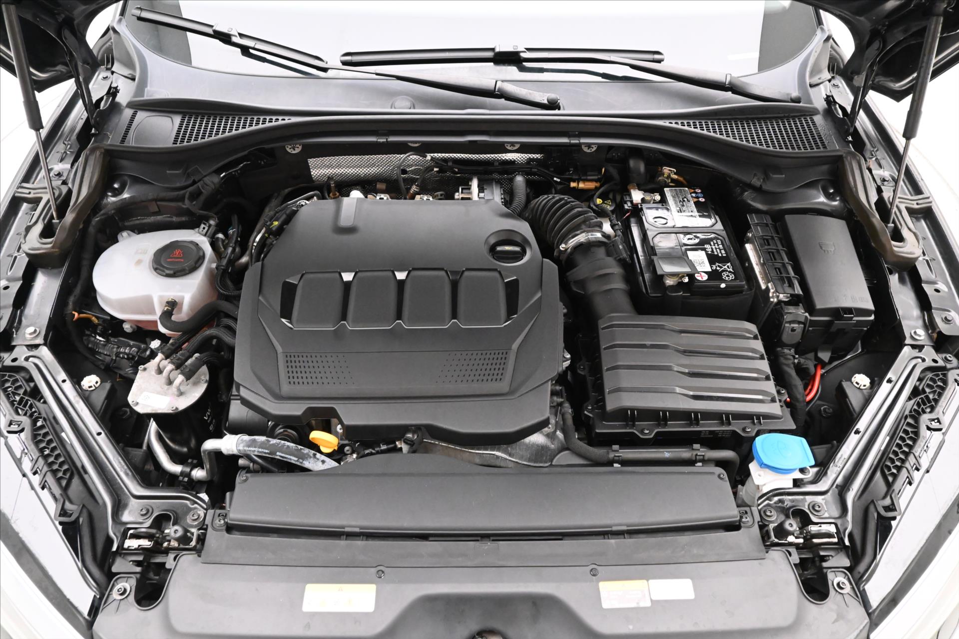Main photo of the car Skoda Superb 2.0 TDI 110 kW DSG Style Warranty up to 5 years (9)