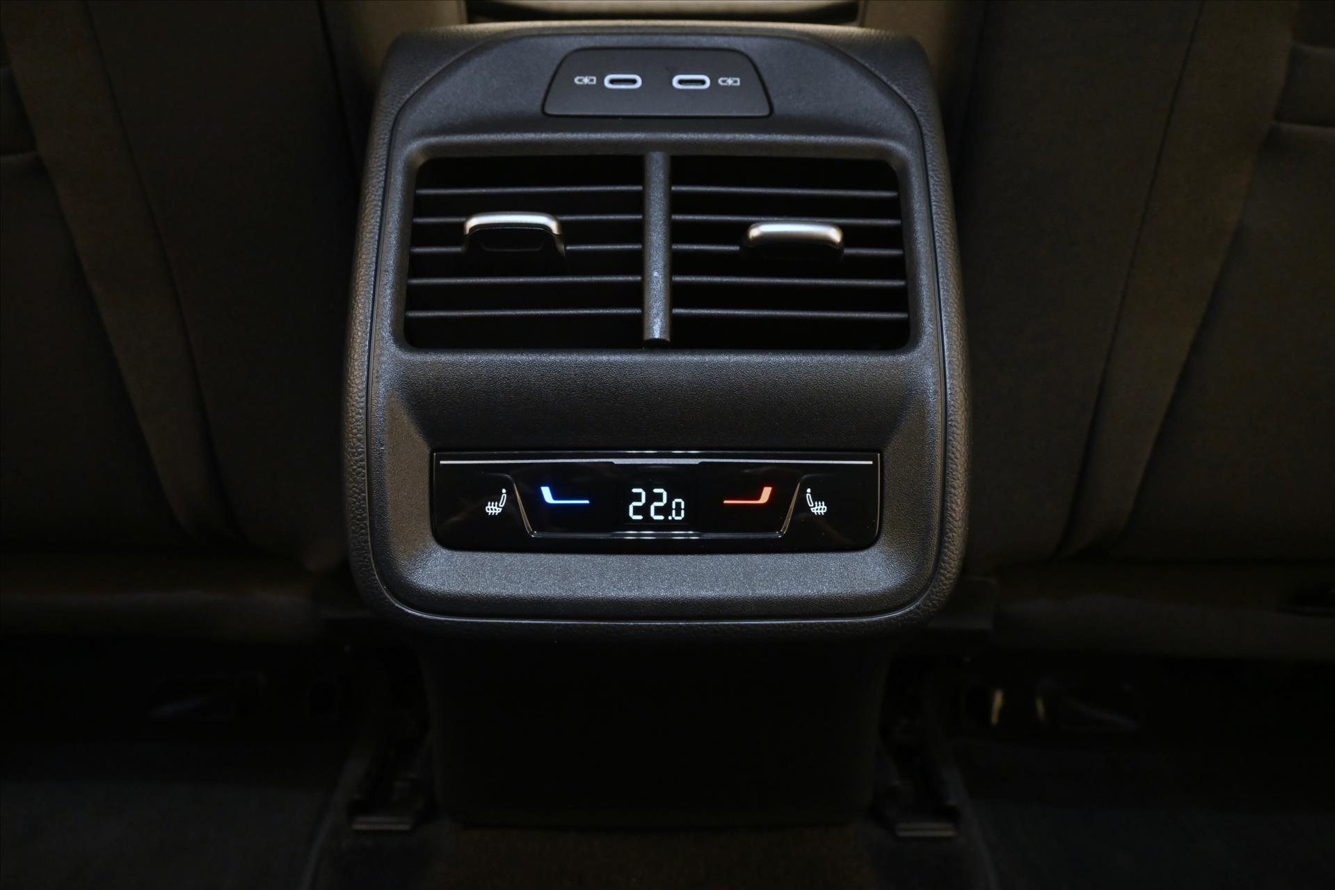 Hlavní fotografie vozu Škoda Superb 1,5 TSI 110kW DSG Selection Záruka až 5 let (22)