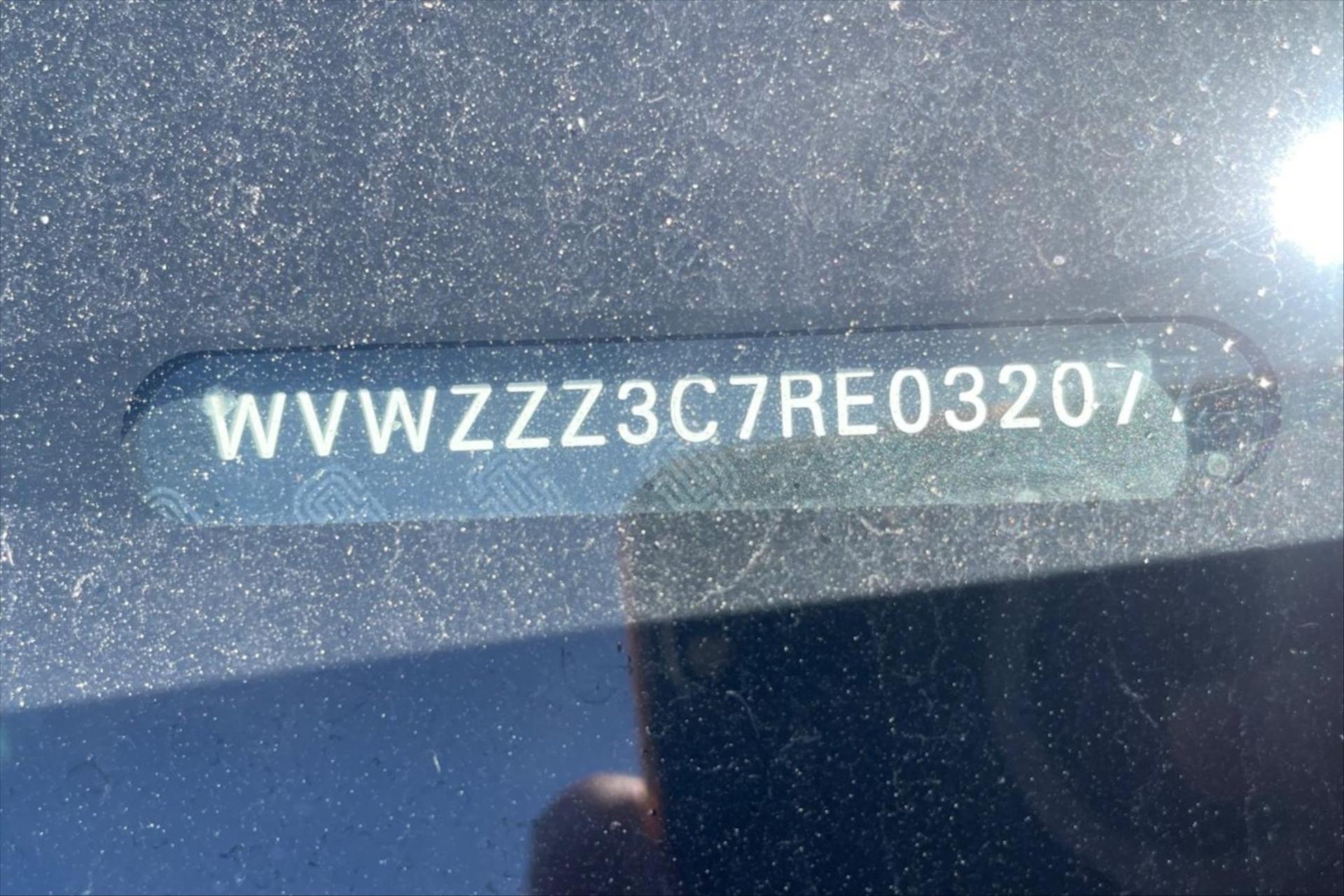 Hlavní fotografie vozu Volkswagen Passat 2,0 TDI 110 kW DSG Business VŮZ PŘIPRAVUJEME K PRODEJI (2)