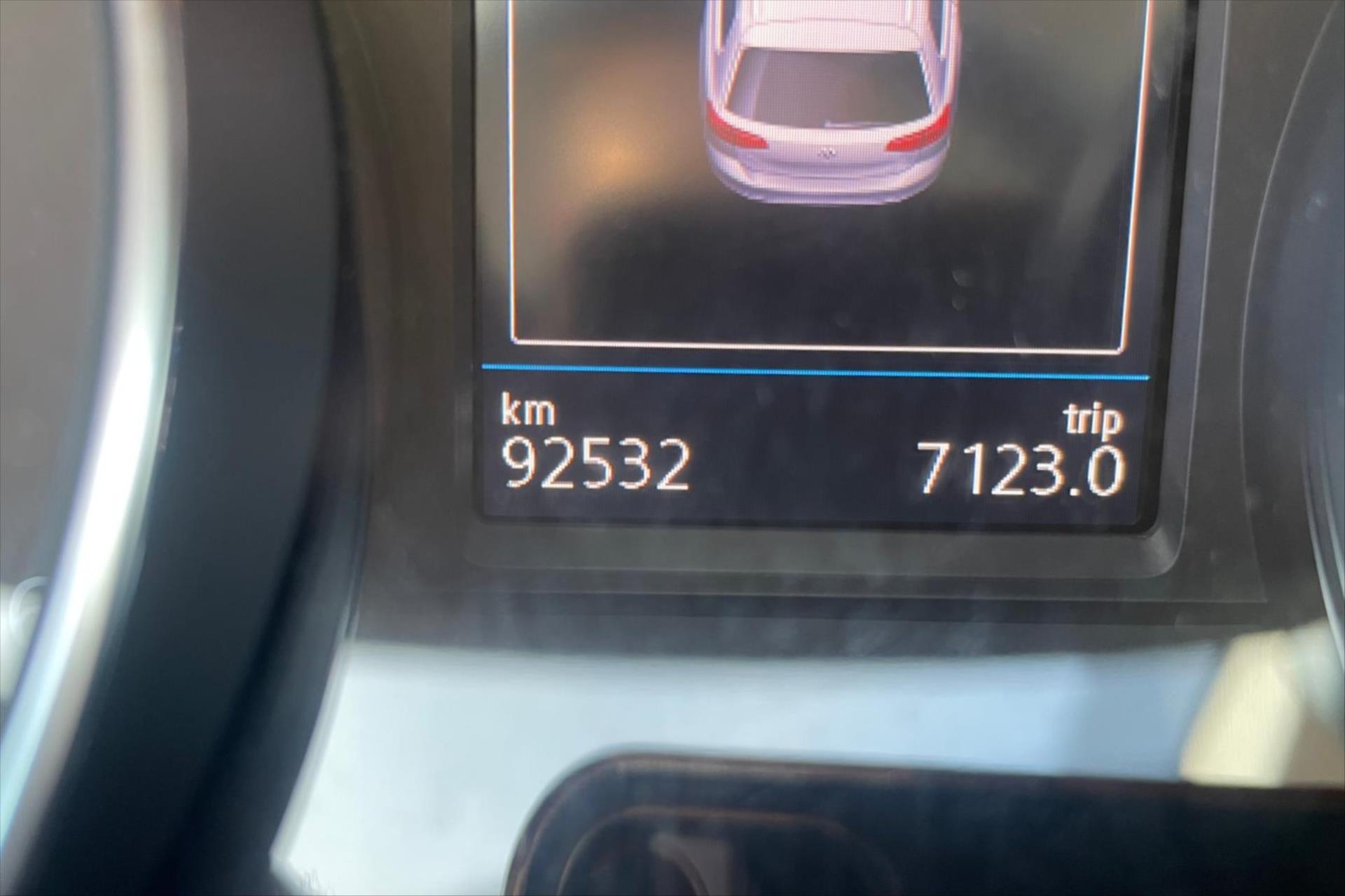 Hlavní fotografie vozu Volkswagen Passat 2,0 TDI 110 kW DSG Business VŮZ PŘIPRAVUJEME K PRODEJI (4)