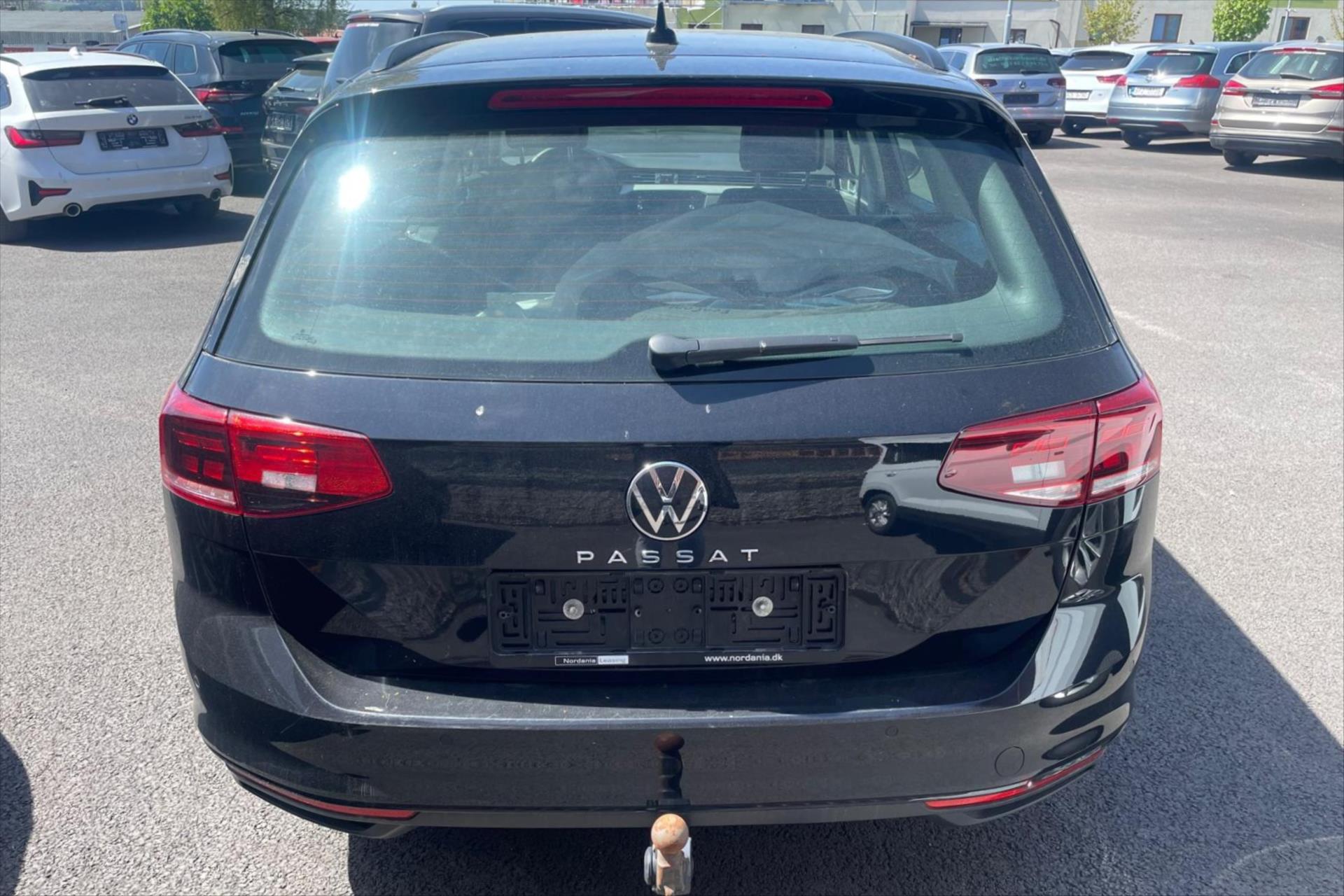 Hlavní fotografie vozu Volkswagen Passat 2,0 TDI 110 kW DSG Business VŮZ PŘIPRAVUJEME K PRODEJI (5)