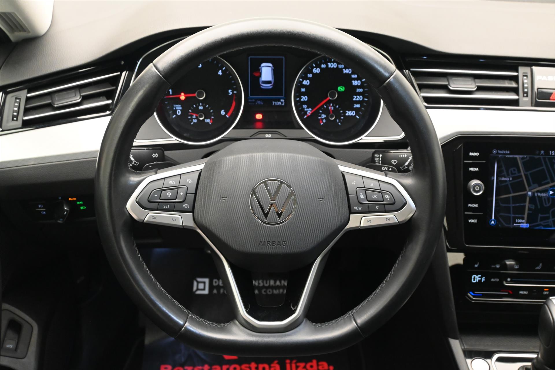 Hlavní fotografie vozu Volkswagen Passat 2,0 TDI 110 kW DSG Business Záruka až 5 let (18)