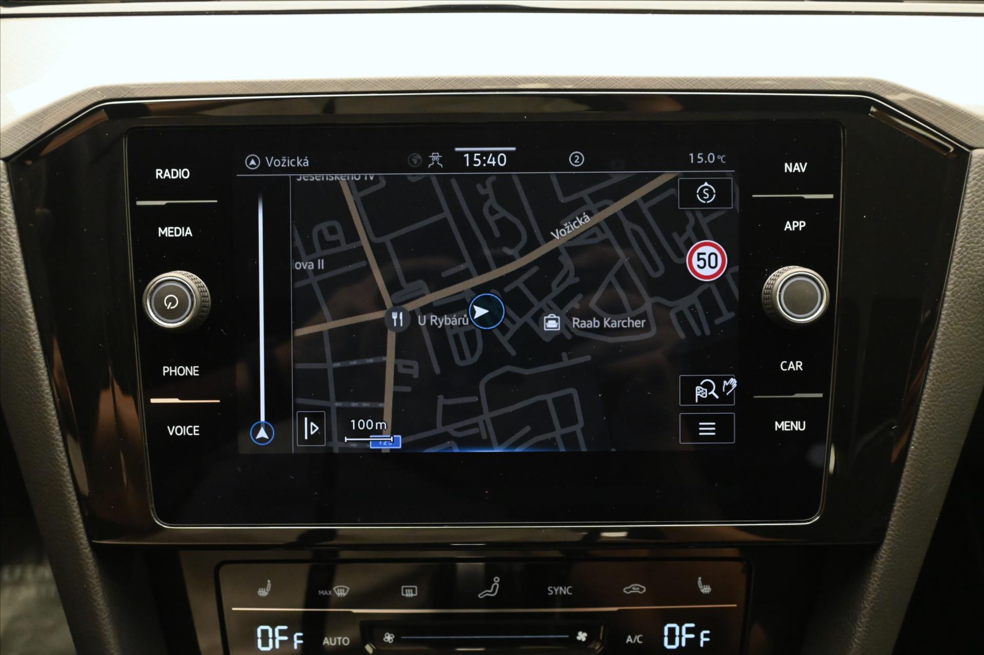 Hlavní fotografie vozu Volkswagen Passat 2,0 TDI 110 kW DSG Business Záruka až 5 let (20)