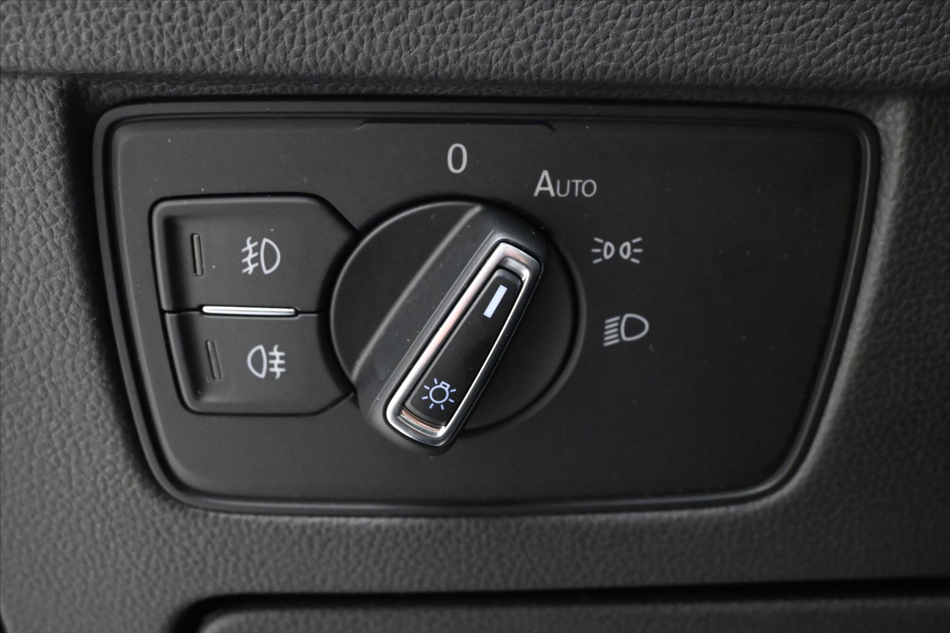 Hlavní fotografie vozu Volkswagen Passat 2,0 TDI 110 kW DSG Business Záruka až 5 let (27)
