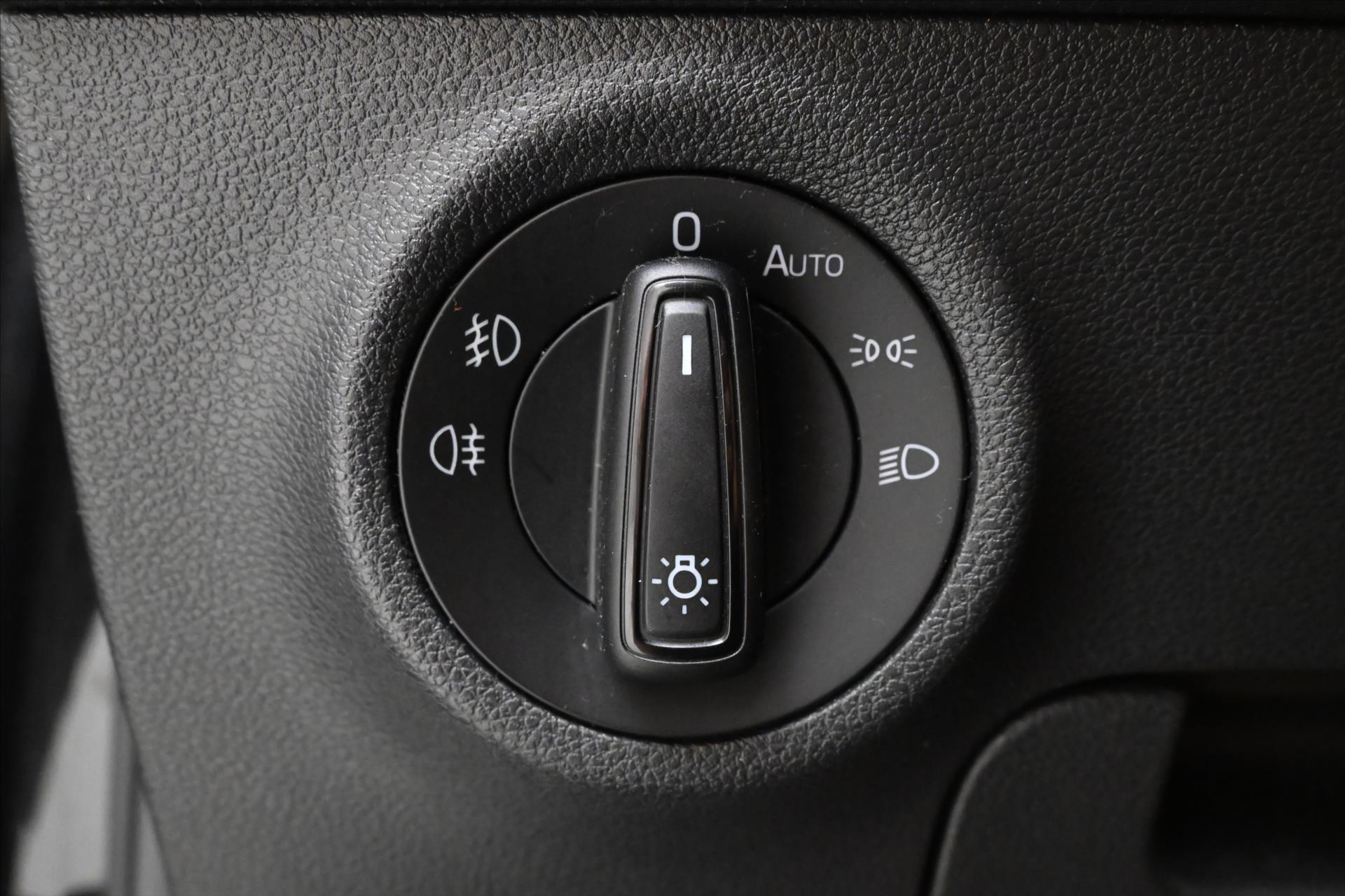 Main photo of the car Skoda Karoq 2.0 TDI 110 kW Ambition camera Warranty up to 5 years (26)