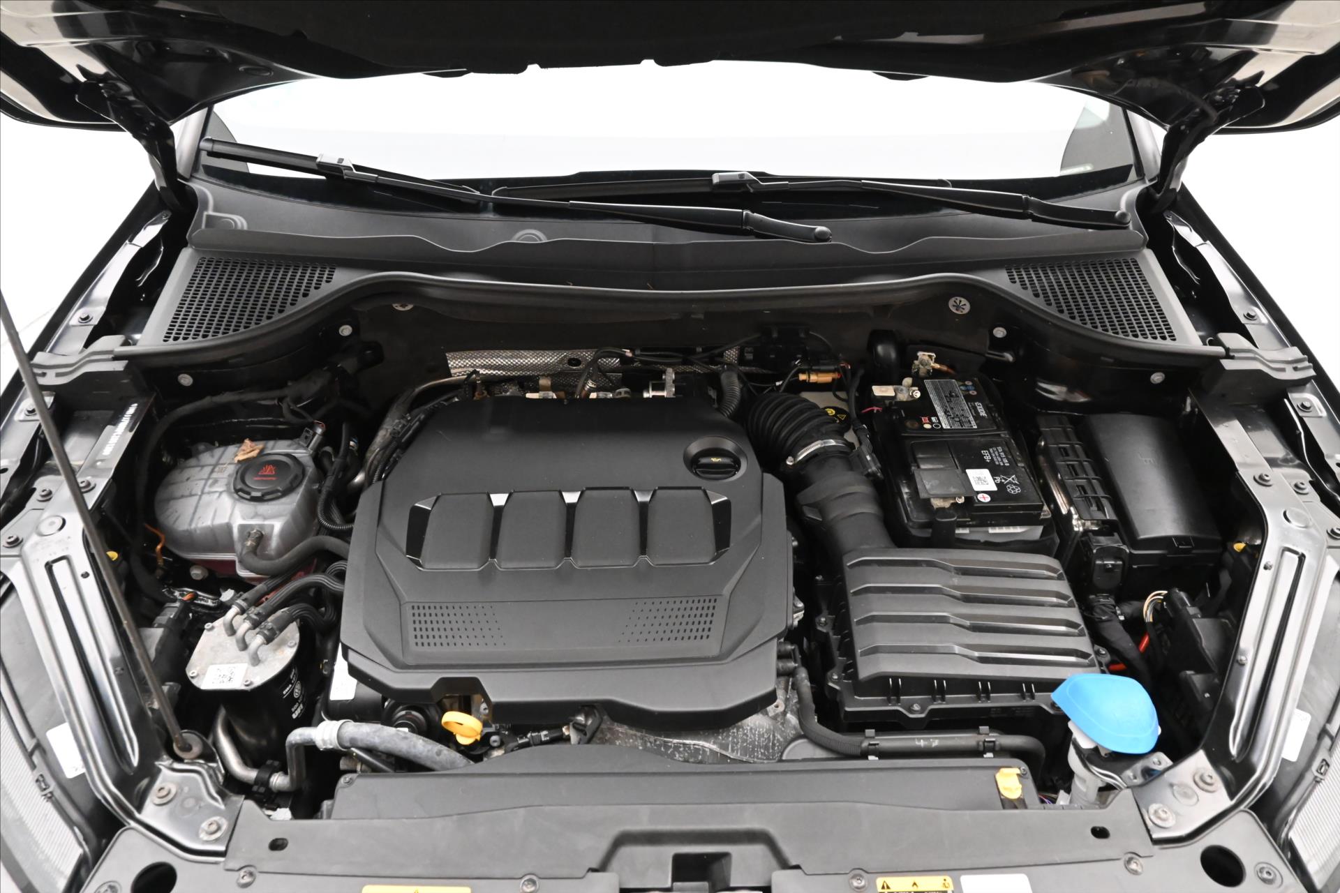 Main photo of the car Skoda Karoq 2.0 TDI 110 kW Ambition camera Warranty up to 5 years (9)