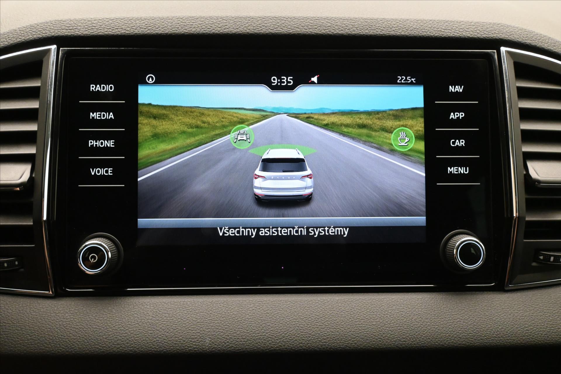 Hlavní fotografie vozu Škoda Karoq 2,0 TDI 110 kW VIRTUAL Kamera Záruka až 5 let (20)