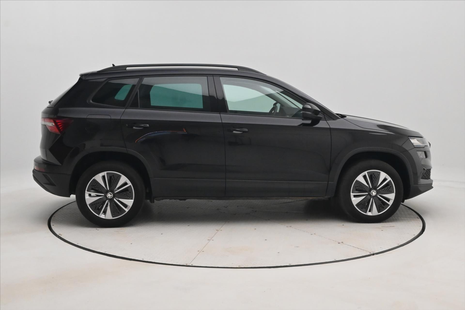 Hlavní fotografie vozu Škoda Karoq 2,0 TDI 110 kW VIRTUAL Kamera Záruka až 5 let (5)