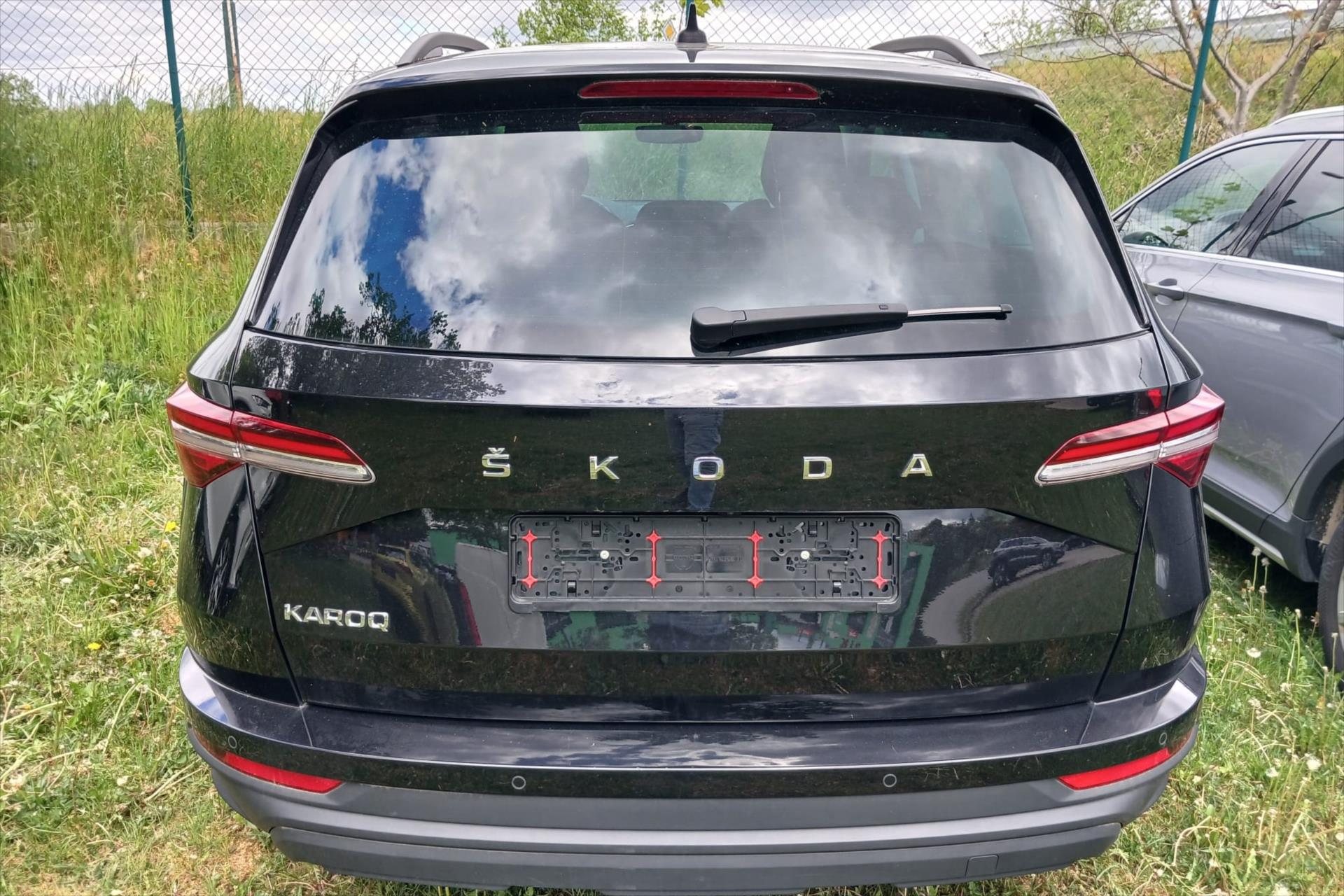 Hlavní fotografie vozu Škoda Karoq 2,0 TDI 110kW Ambition VŮZ PŘIPRAVUJEME K PRODEJI (4)