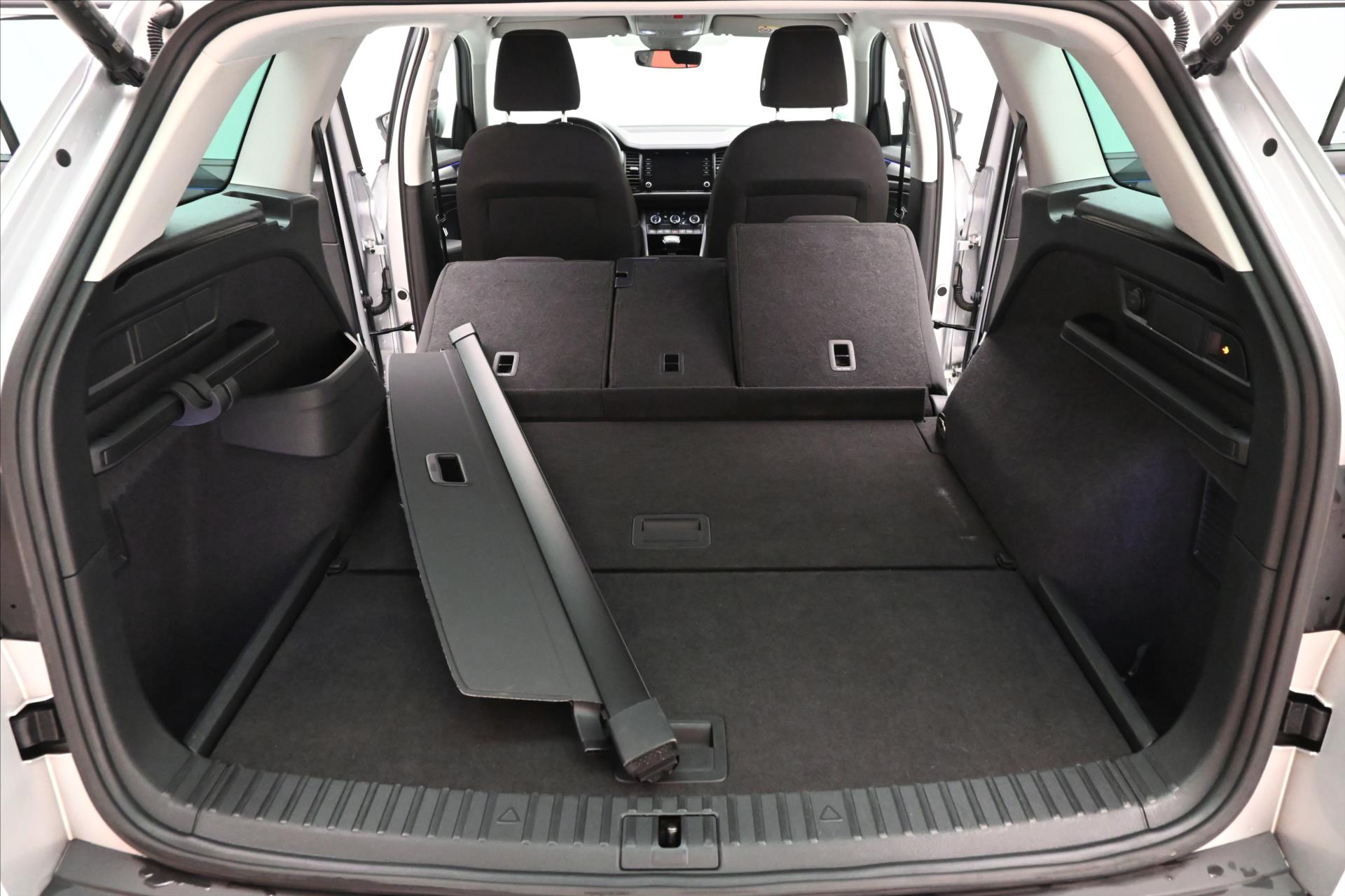 Main photo of the car Skoda Kodiaq 2.0 TDI 147 kW DSG 4x4 TOWING Warranty up to 5 years (12)