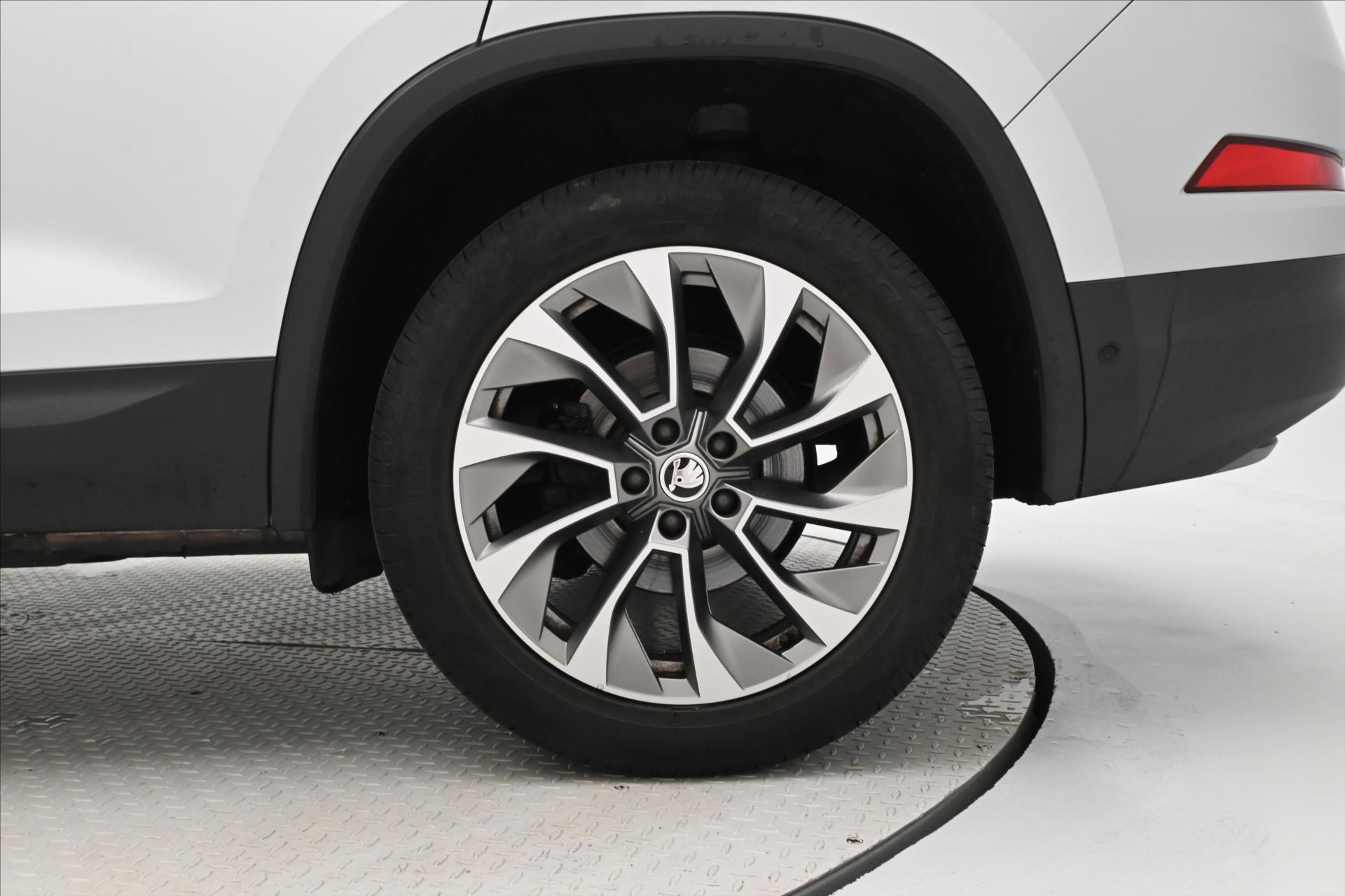 Main photo of the car Skoda Kodiaq 2.0 TDI 147 kW DSG 4x4 TOWING Warranty up to 5 years (34)