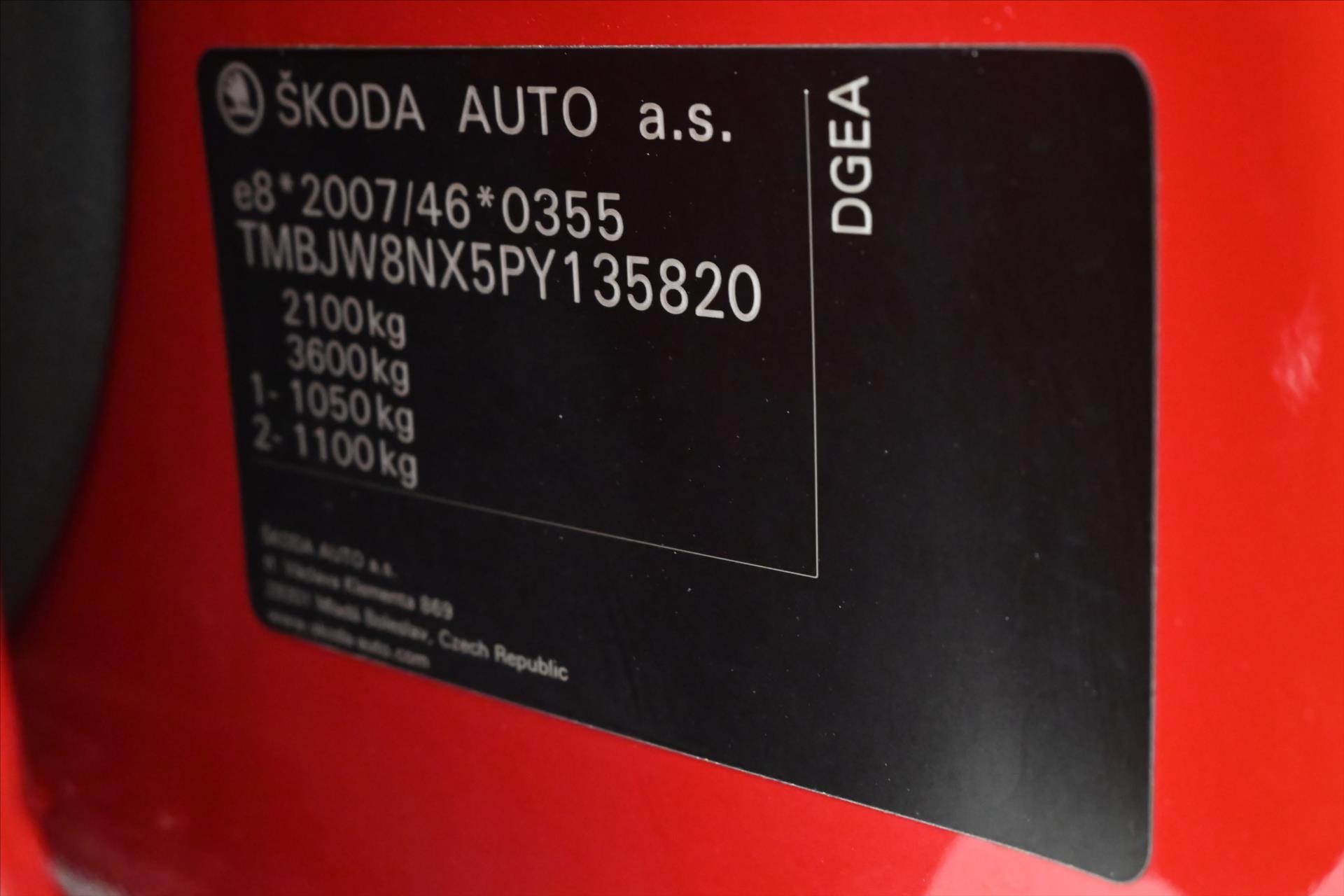 Hlavní fotografie vozu Škoda Octavia 1,4 TSI iV 110kW DSG Style Záruka až 5 let (12)