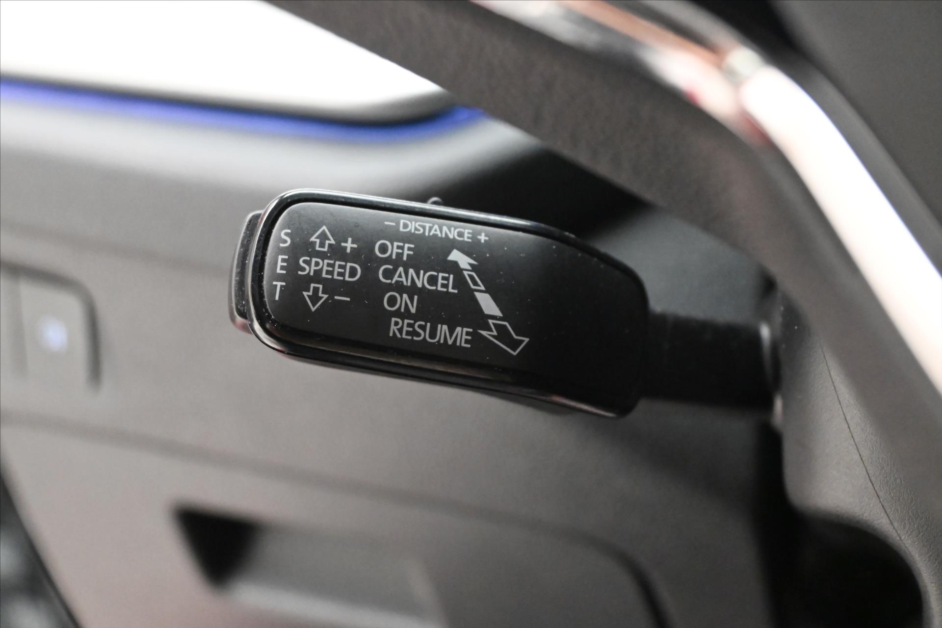 Hlavní fotografie vozu Škoda Octavia 1,4 TSI iV 150kW DSG Style SoH 90% Záruka až 5 let (24)