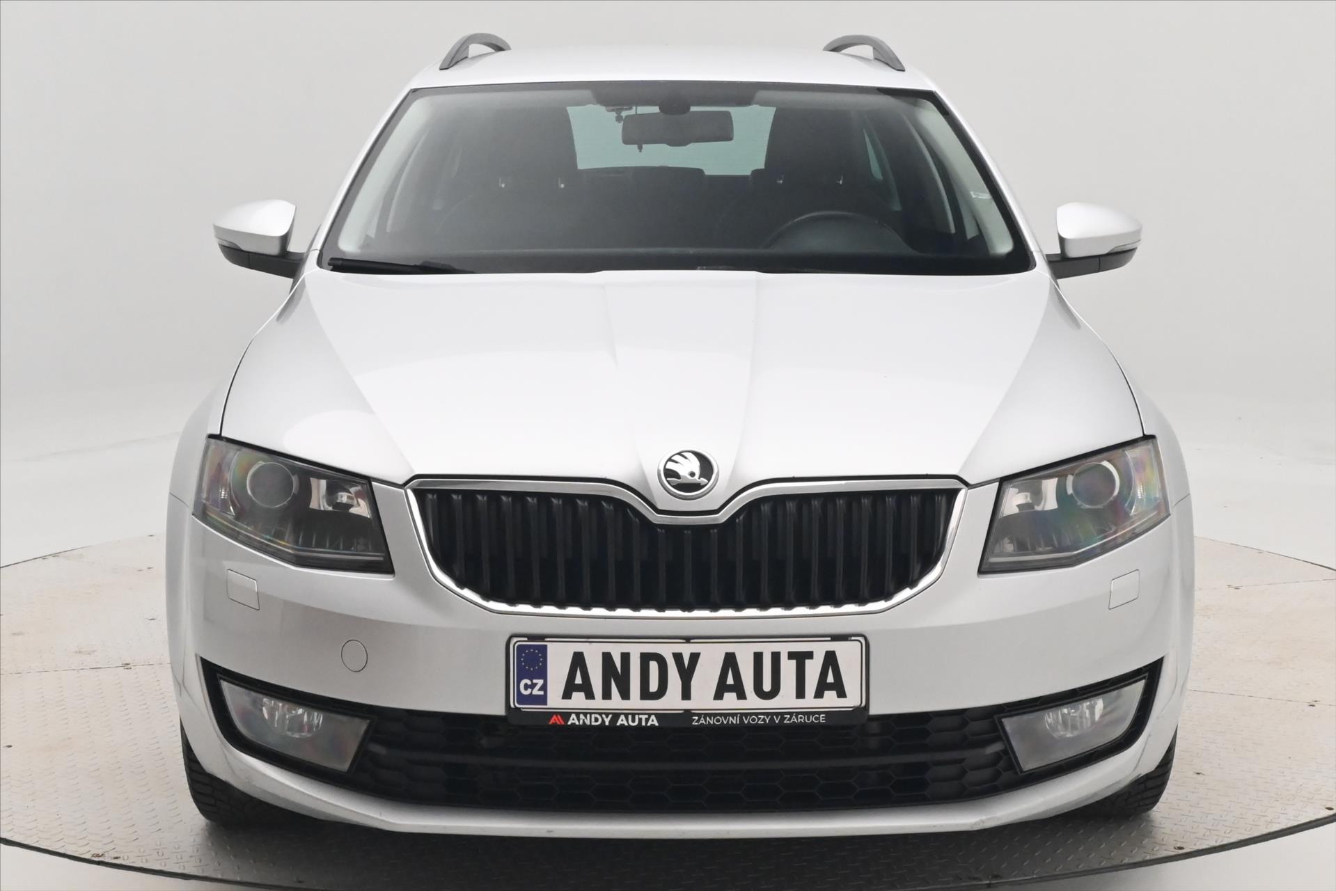 Hlavní fotografie vozu Škoda Octavia 2,0 TDI 110 kW Elegance (2)