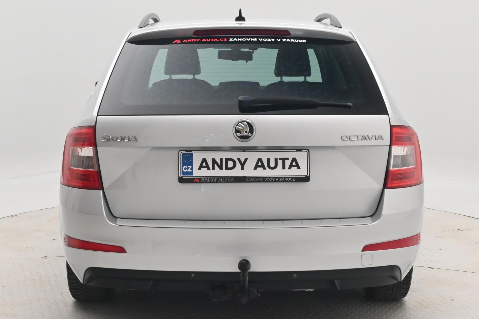 Hlavní fotografie vozu Škoda Octavia 2,0 TDI 110 kW Elegance (6)
