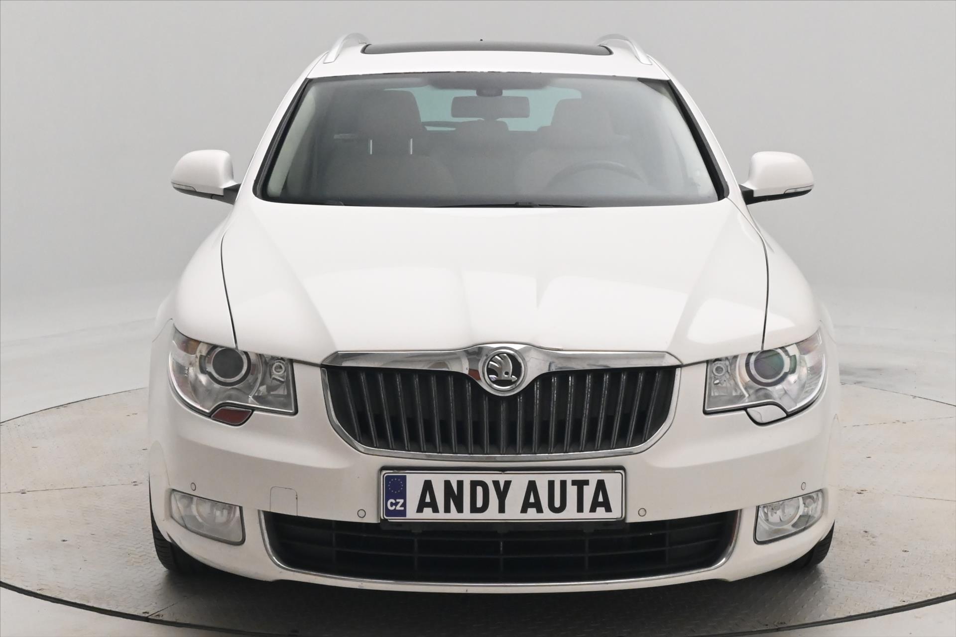 Hlavní fotografie vozu Škoda Superb 2,0 TDI 103KW DSG 4X4 ELEGANCE (2)