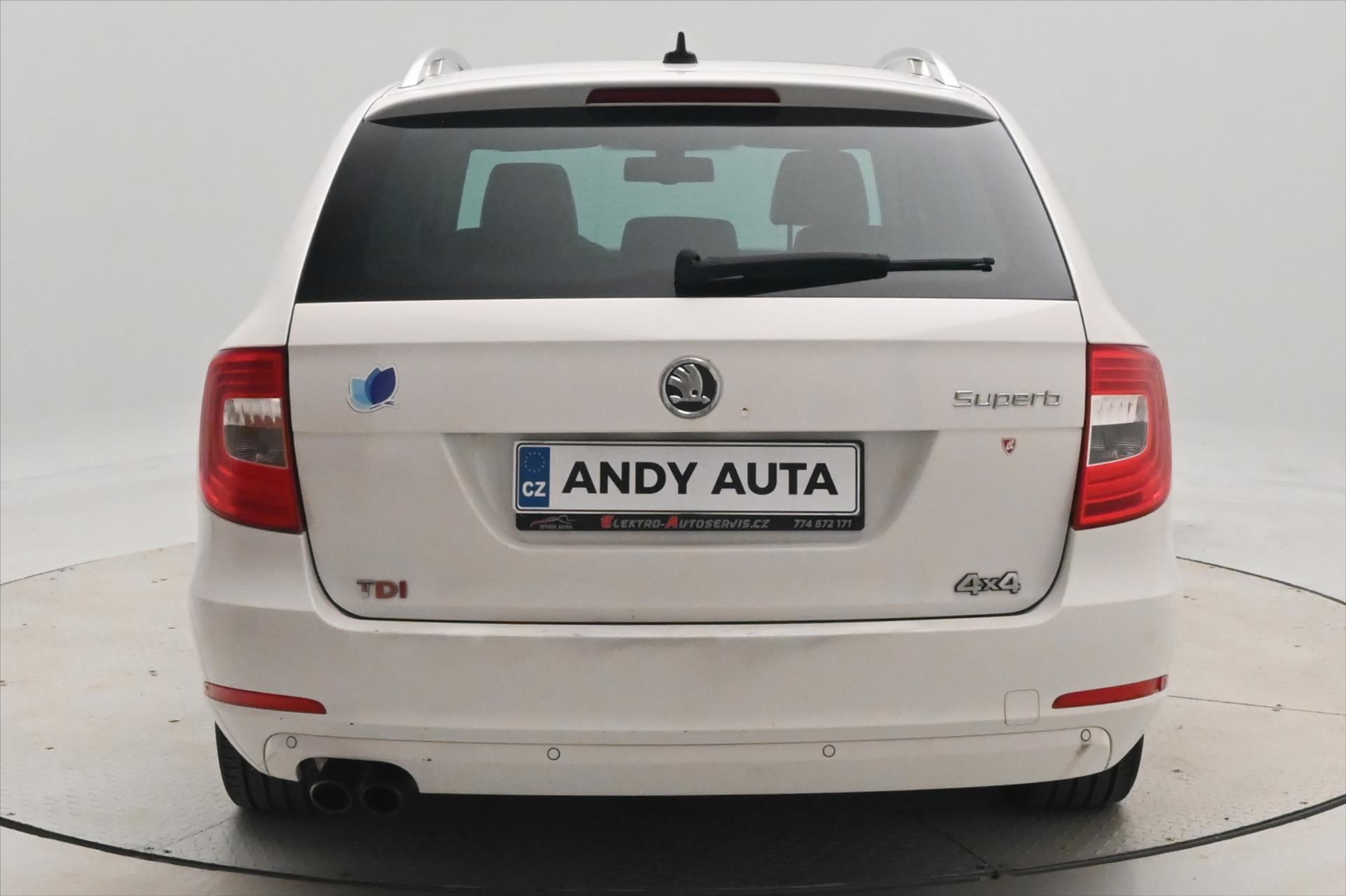 Hlavní fotografie vozu Škoda Superb 2,0 TDI 103KW DSG 4X4 ELEGANCE (6)