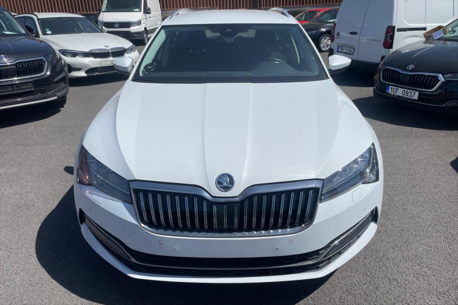 Škoda Superb 2,0 TDI 110 kW DSG Style VŮZ PŘIPRAVUJEME K PRODEJI