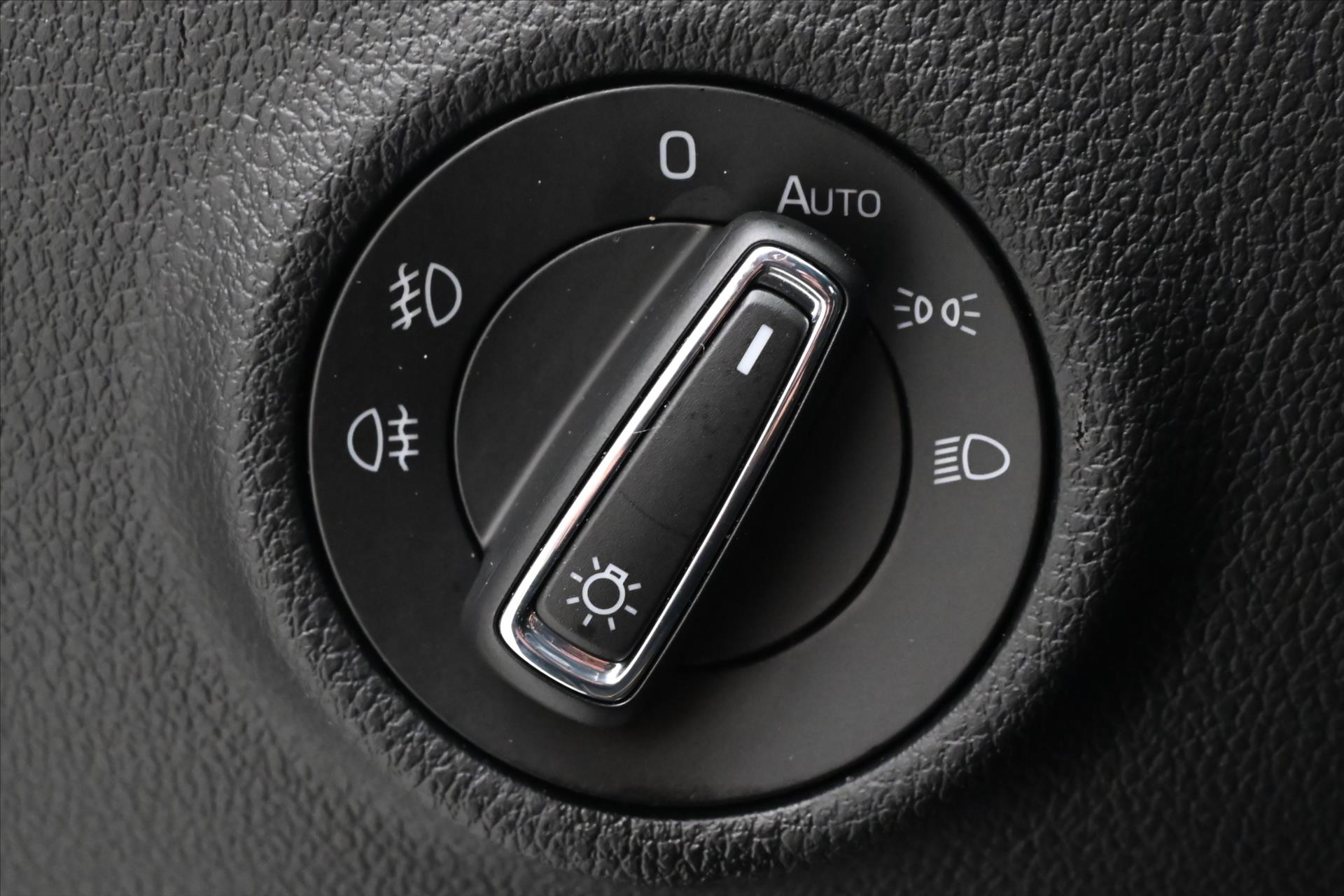Main photo of the car Skoda Superb 2.0 TDI 110 kW DSG Style Warranty up to 5 years (23)