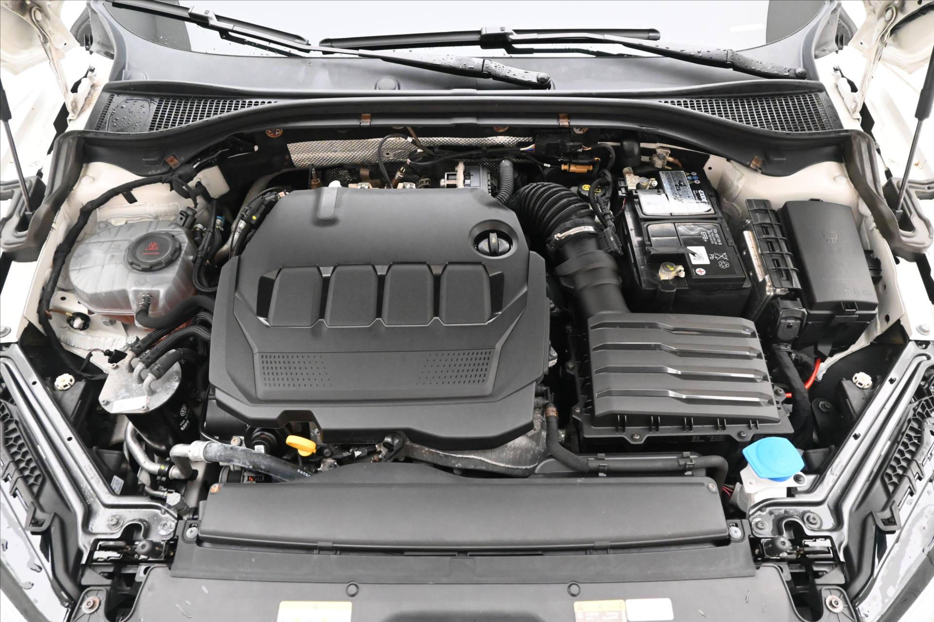 Main photo of the car Skoda Superb 2.0 TDI 110 kW DSG Style Warranty up to 5 years (9)