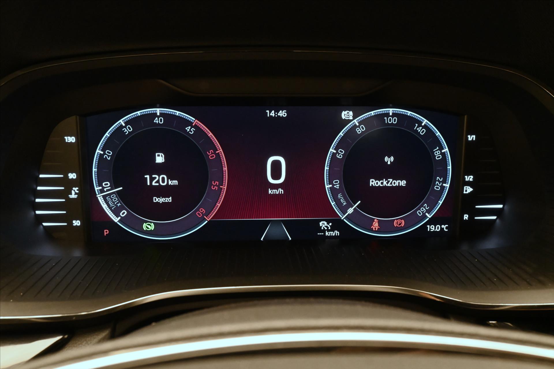 Hlavní fotografie vozu Škoda Octavia 2,0 TDI 110 kW DSG Style Záruka až 5 let (17)