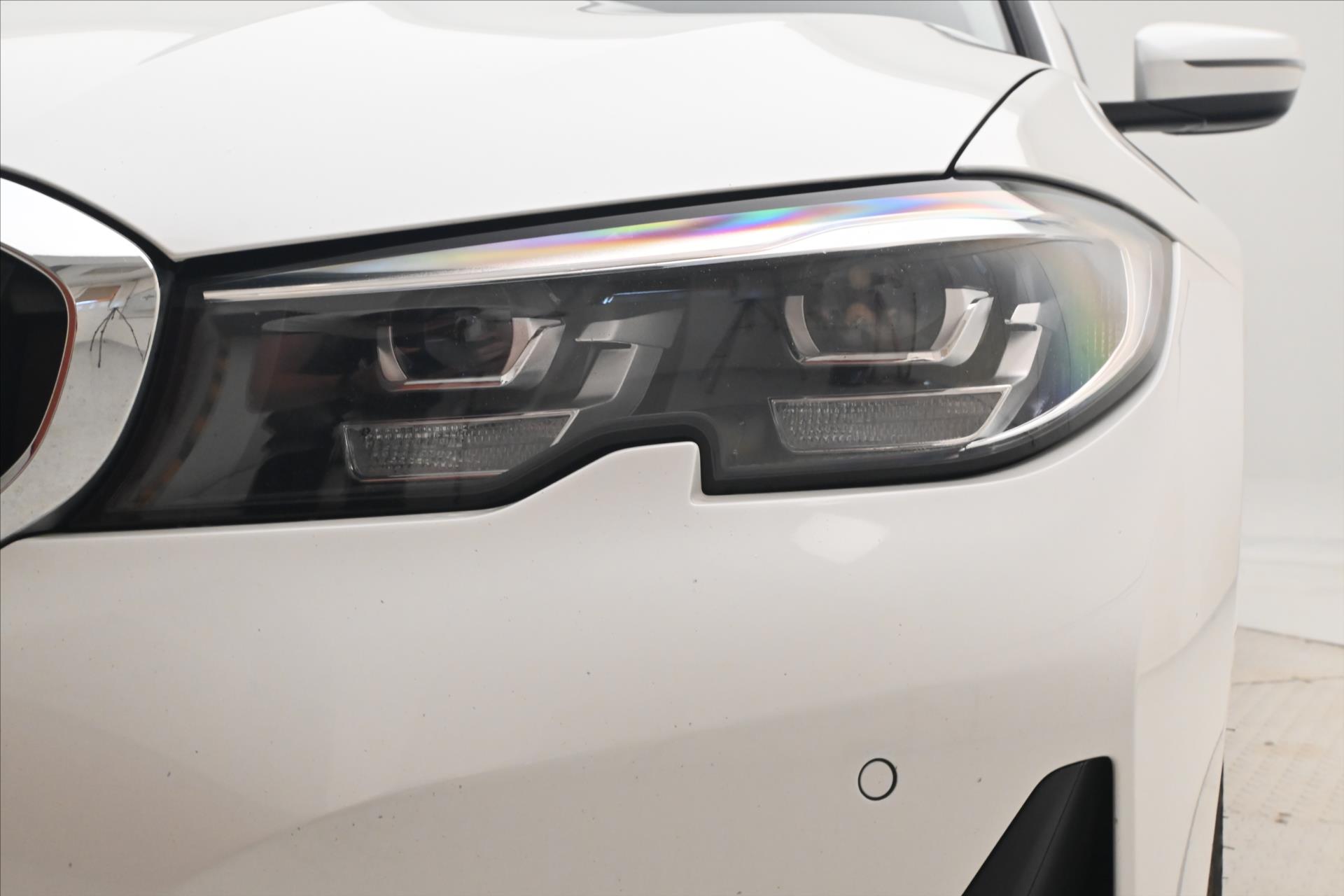 Hlavní fotografie vozu BMW Řada 3 2,0 320d 140 kW Steptronic Záruka až 5 let (30)