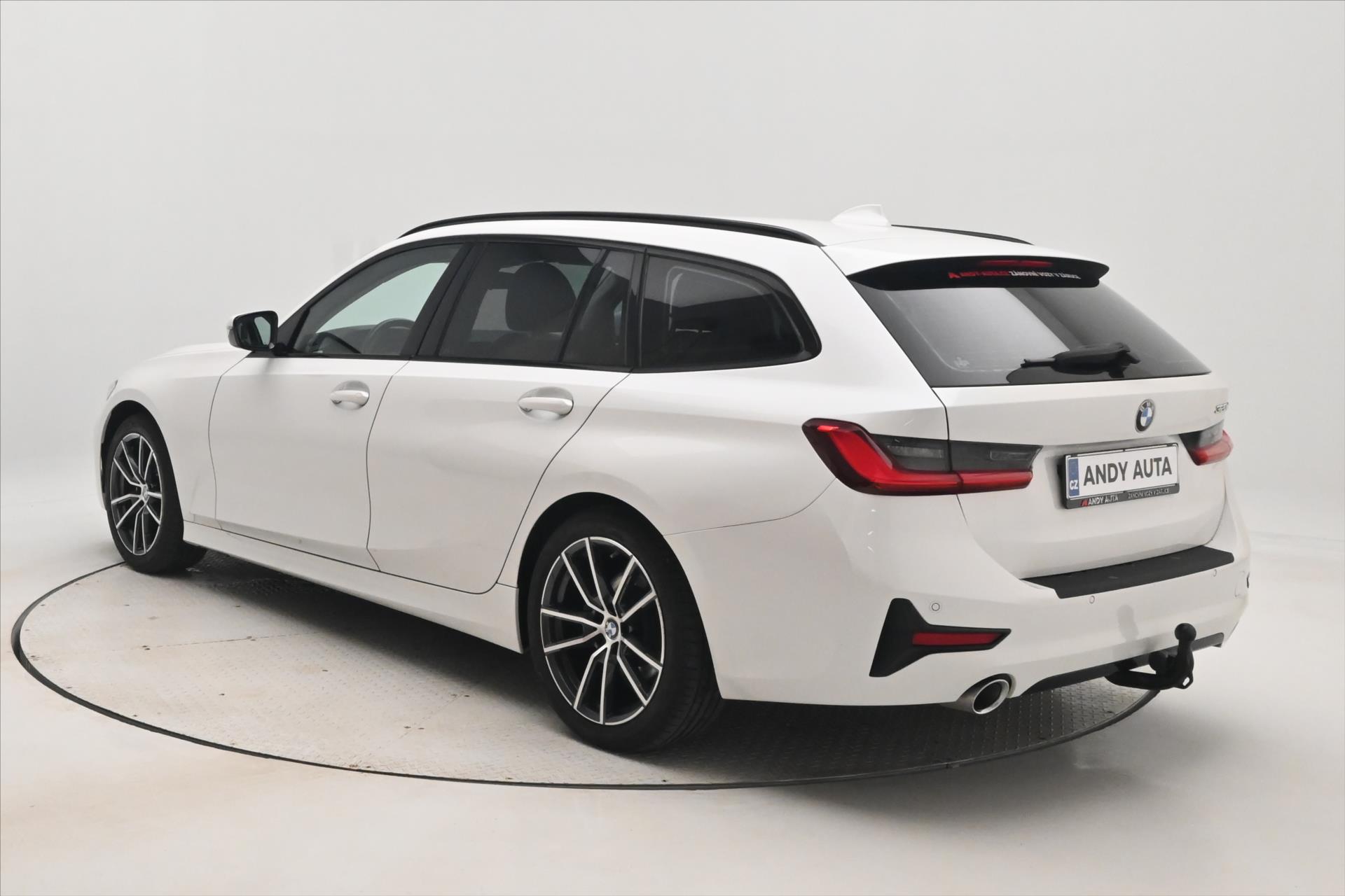 Hlavní fotografie vozu BMW Řada 3 2,0 320d 140 kW Steptronic Záruka až 5 let (7)